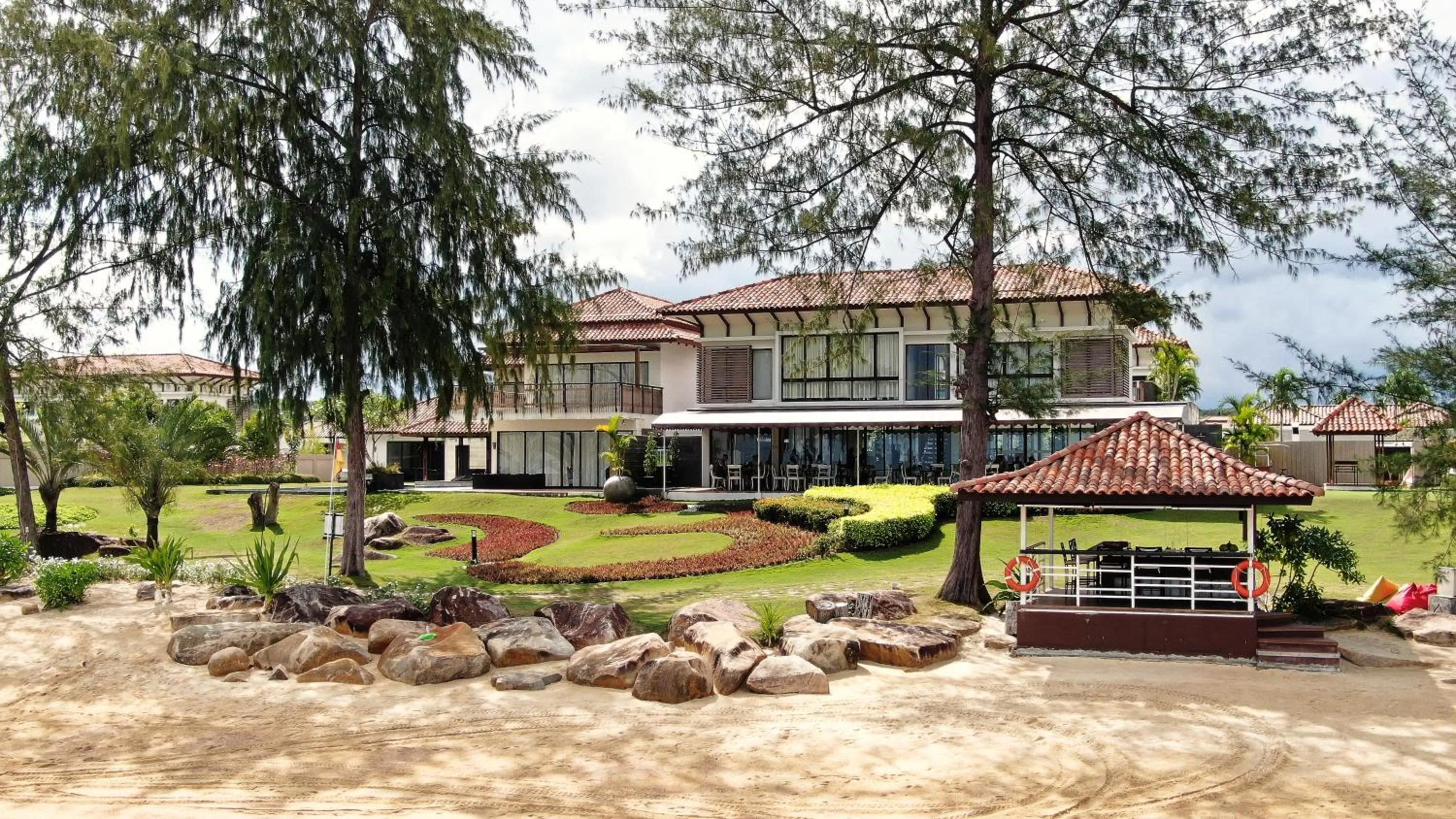 Property building in Pantai Indah Lagoi Bintan