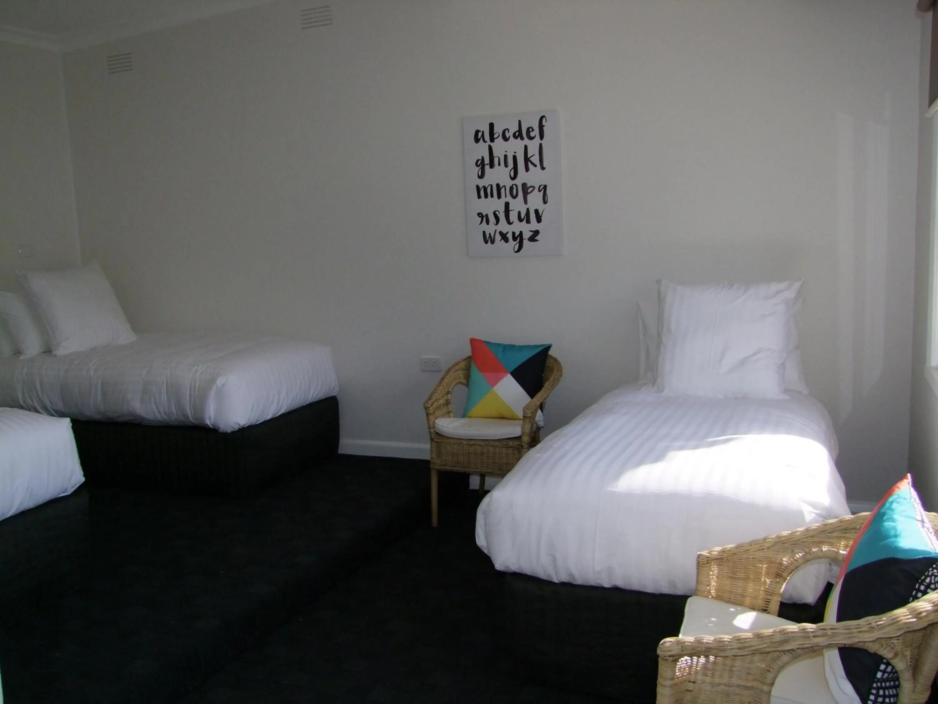 Photo of the whole room, Bed in Corryong Hotel Motel