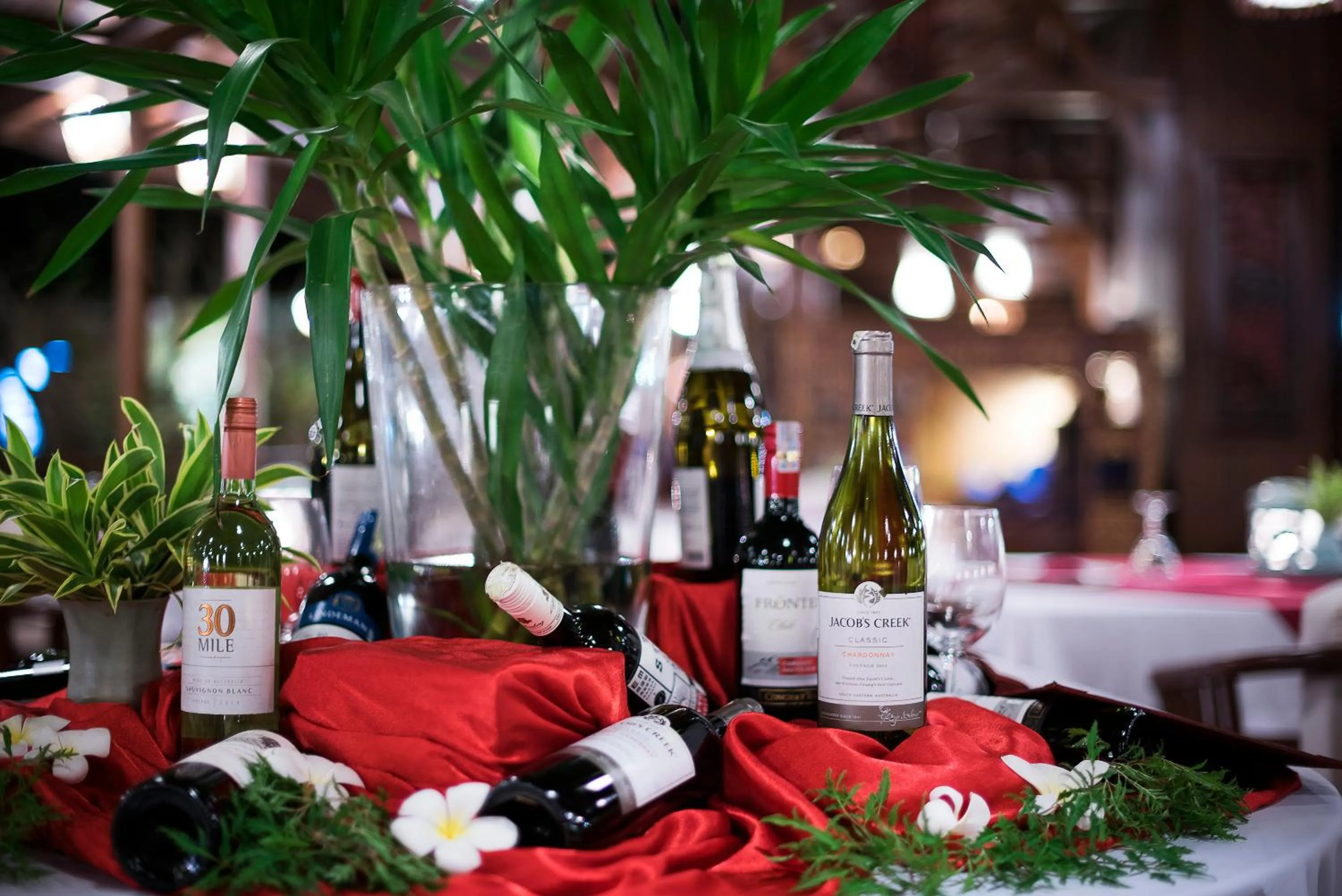 Restaurant/places to eat in Gangga Island Resort & Spa