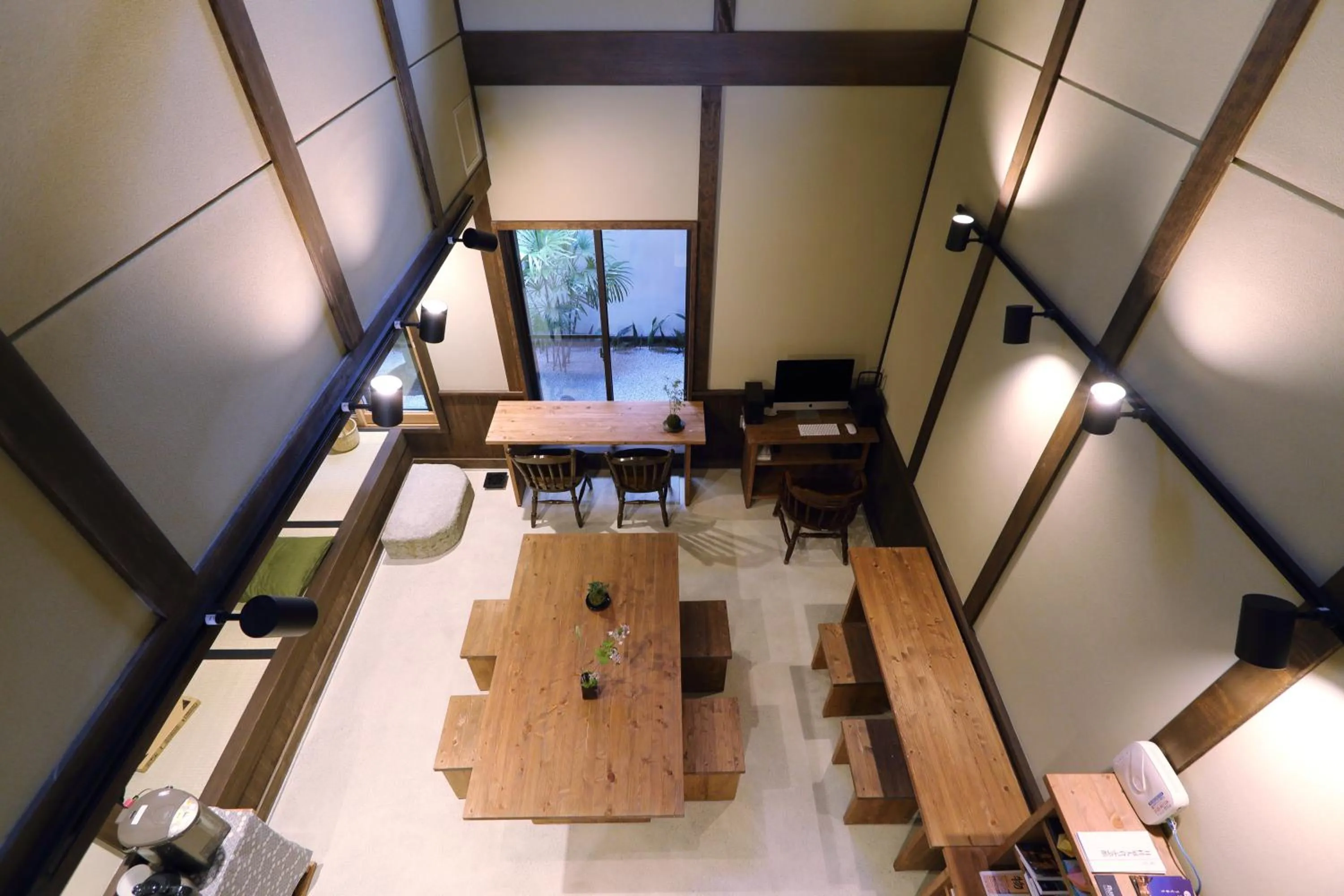 Communal lounge/ TV room in Luck You Kyoto