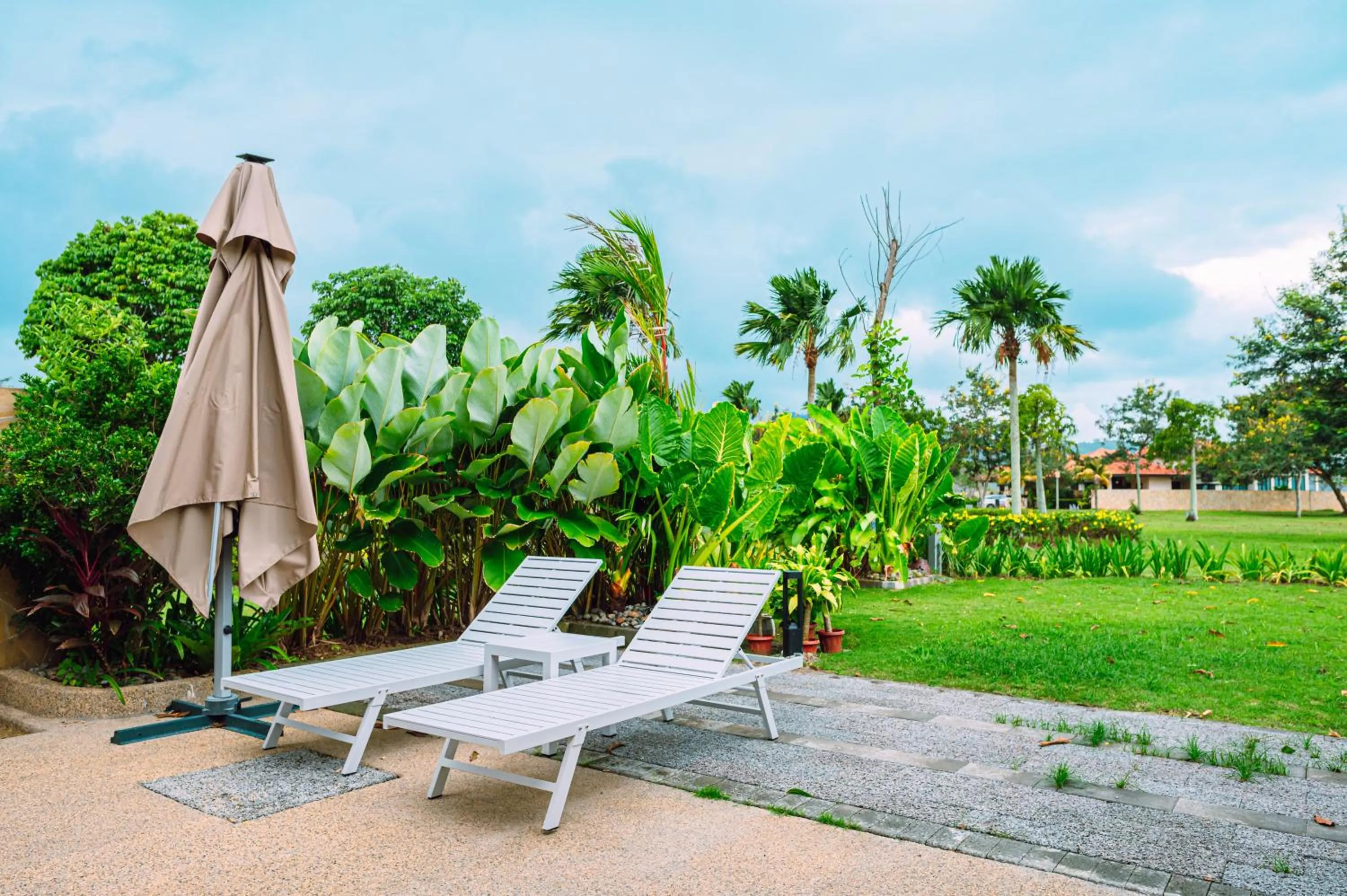 Sabah Beach Villas & Suites