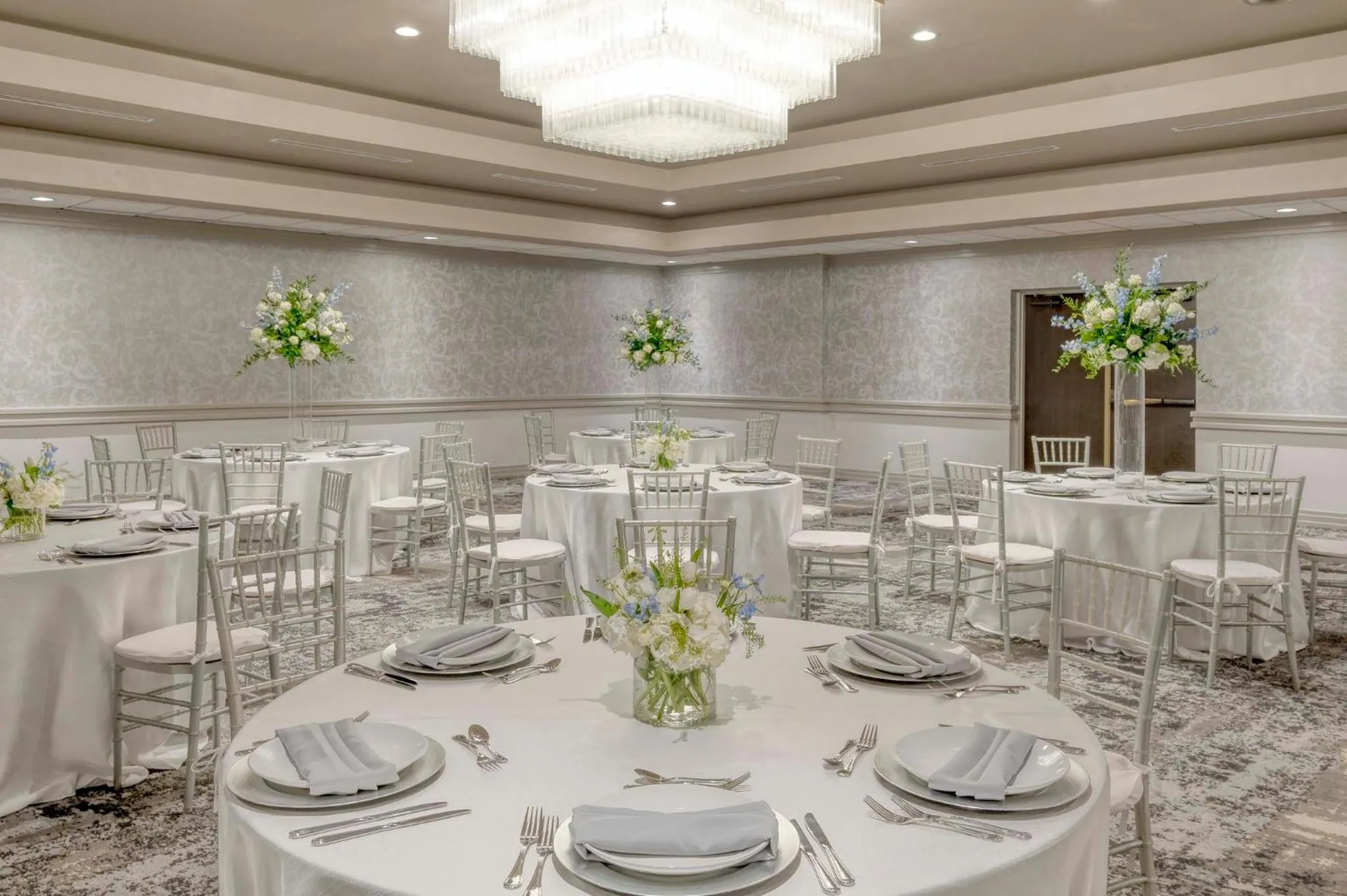 Meeting/conference room in Crowne Plaza Indianapolis-Airport by IHG