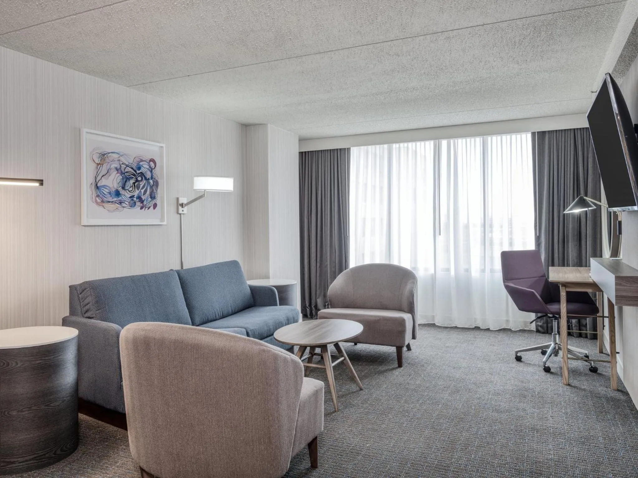 Photo of the whole room in Crowne Plaza Indianapolis-Airport by IHG
