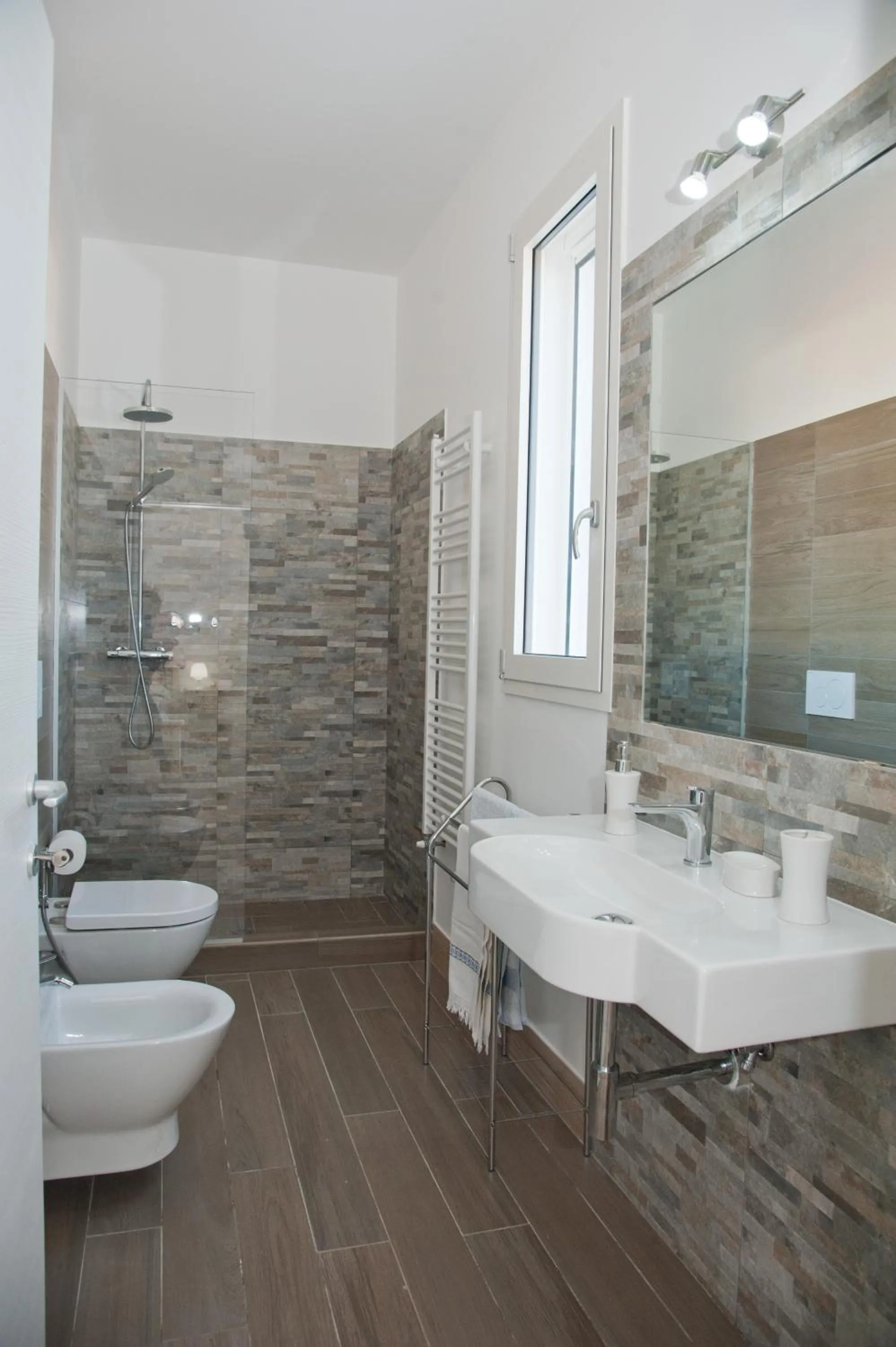 Bathroom in LI CURTI B&B