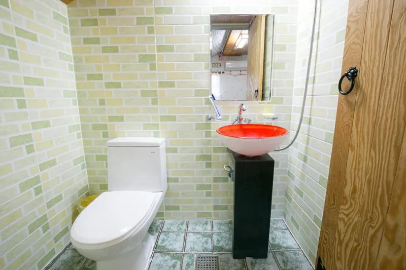 Bathroom in Ddlanche Guesthouse New Building