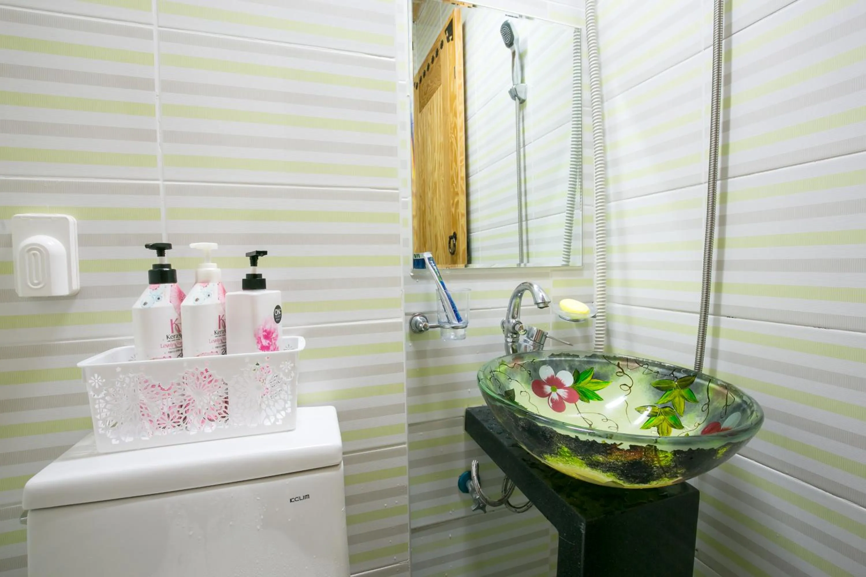 Bathroom in Ddlanche Guesthouse New Building