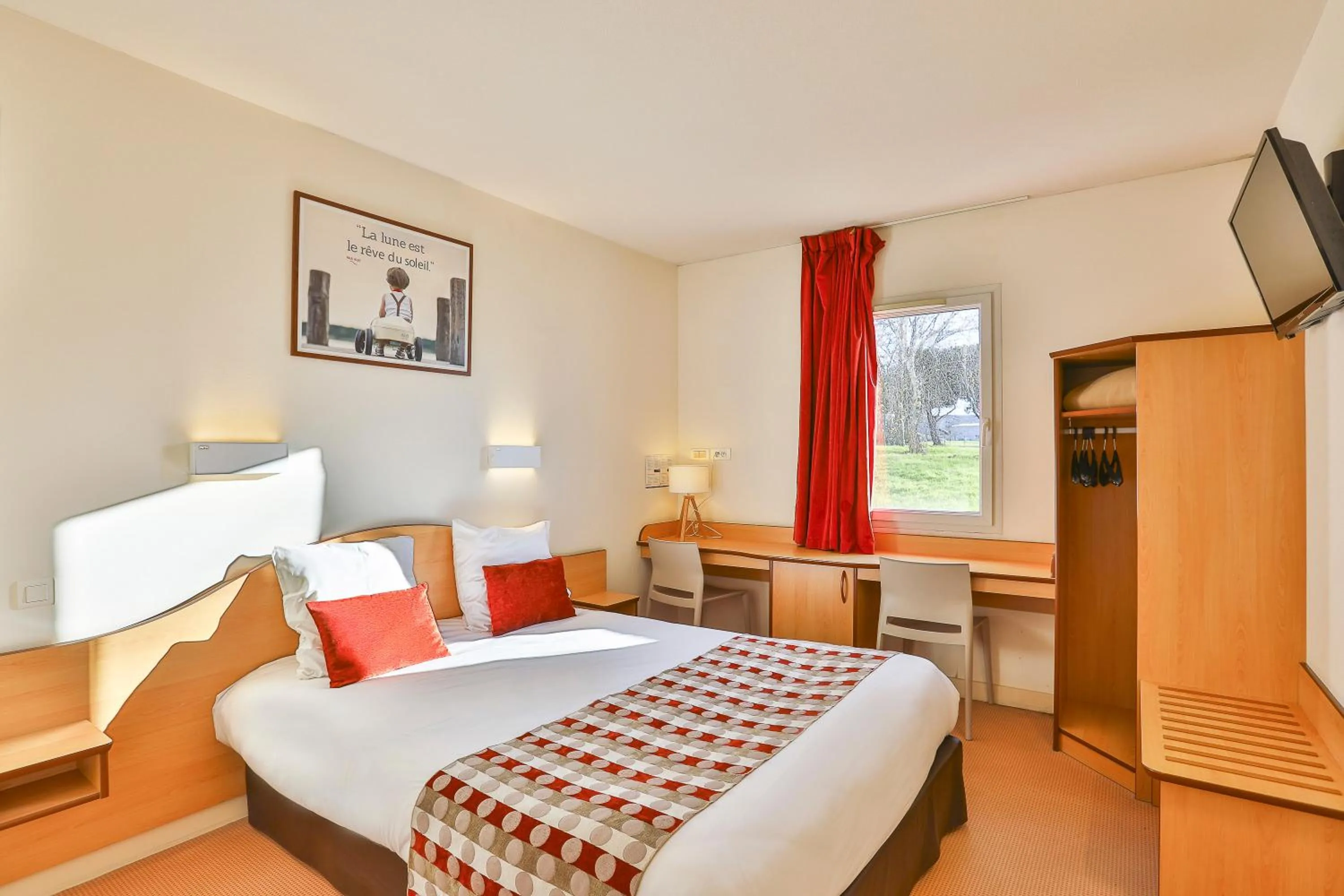 Bed in ACE Hôtel Vendée Saint Hermine