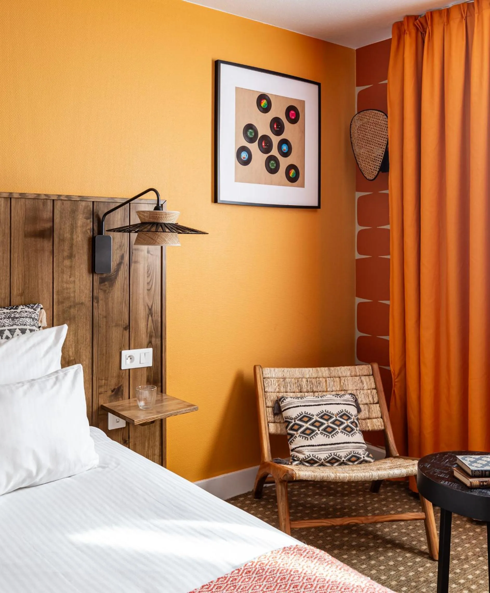 Bed in Aiden by Best Western Paris Roissy CDG