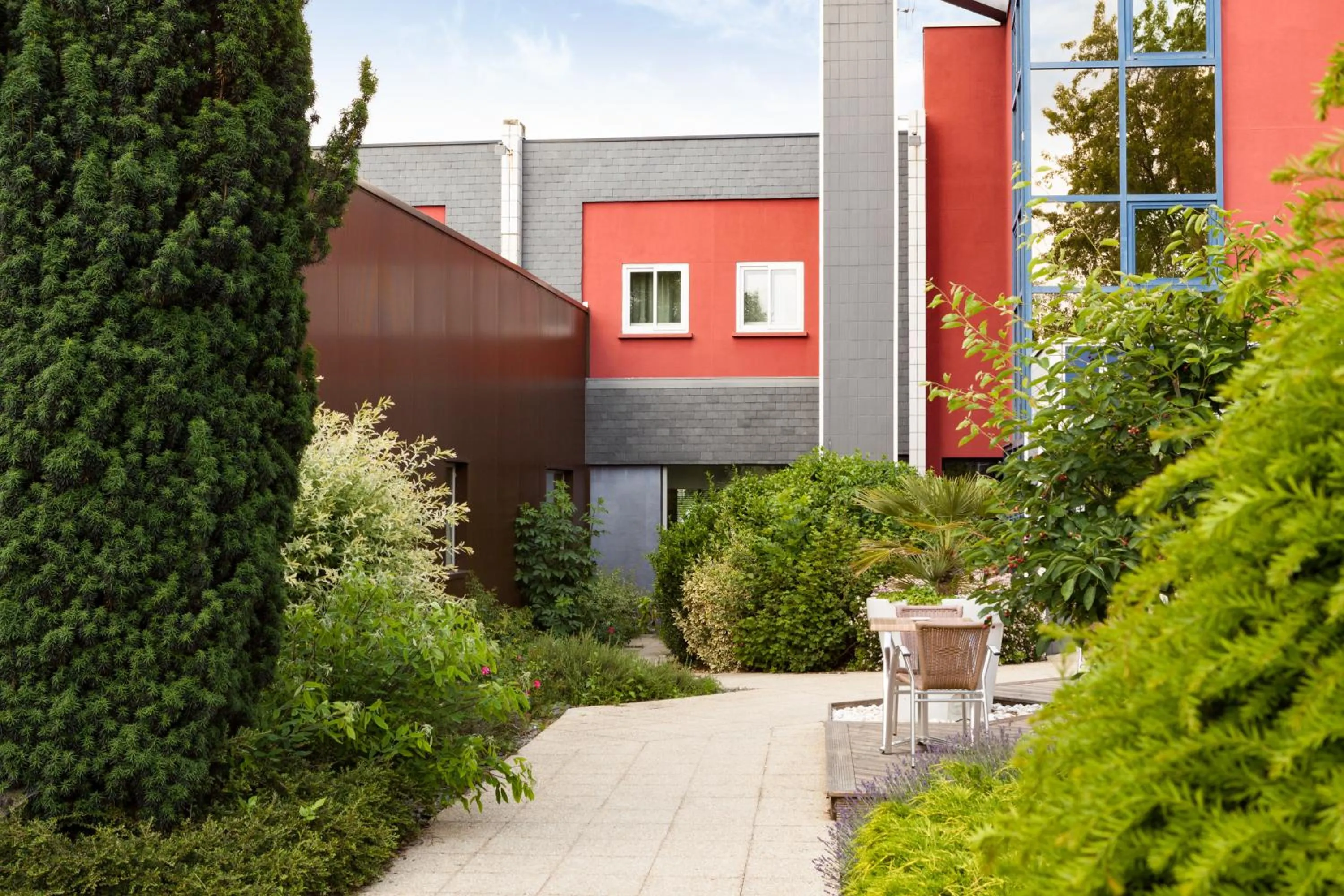 Property building in Kyriad Direct Rennes Ouest