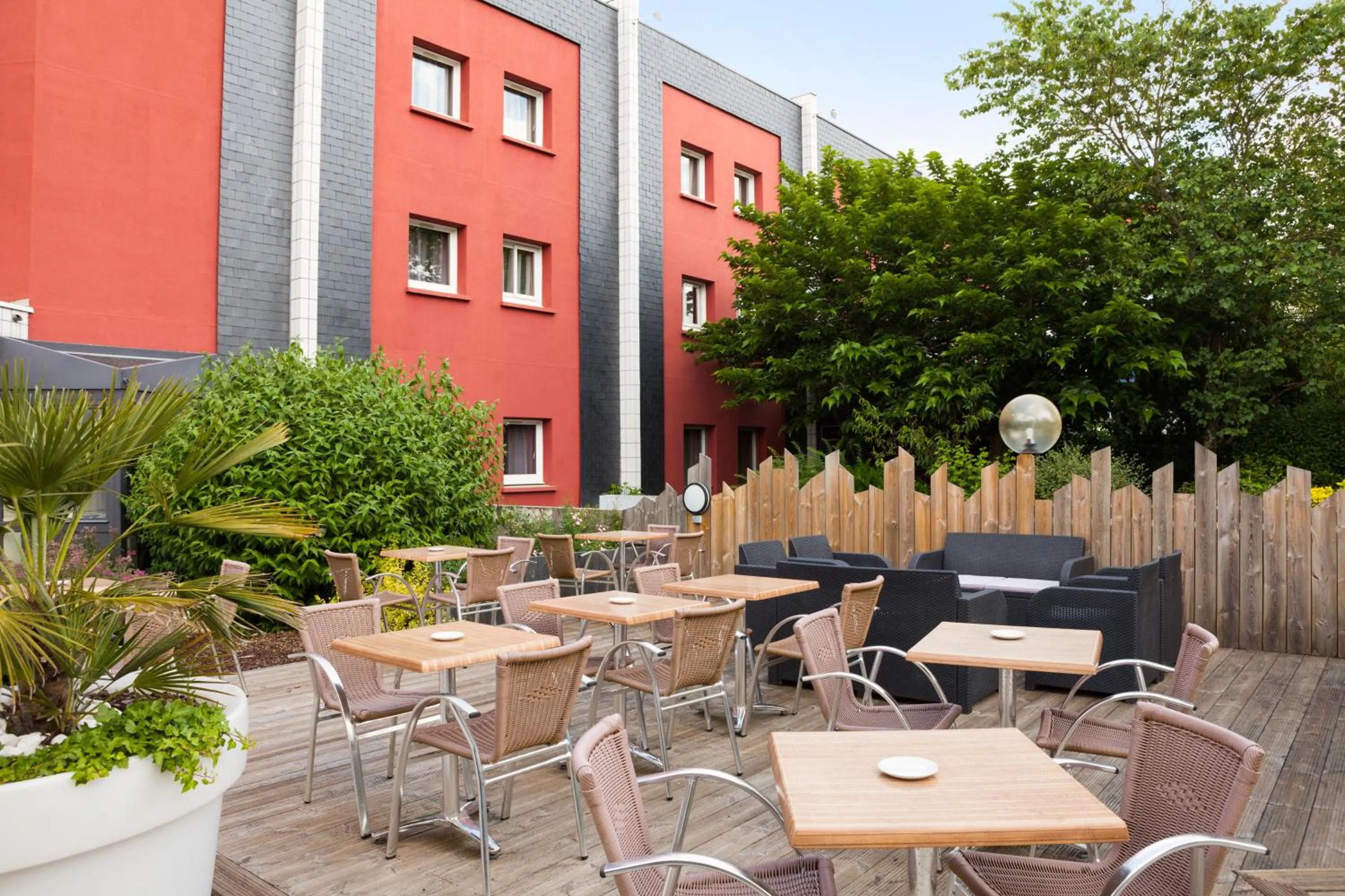 Patio in Kyriad Direct Rennes Ouest