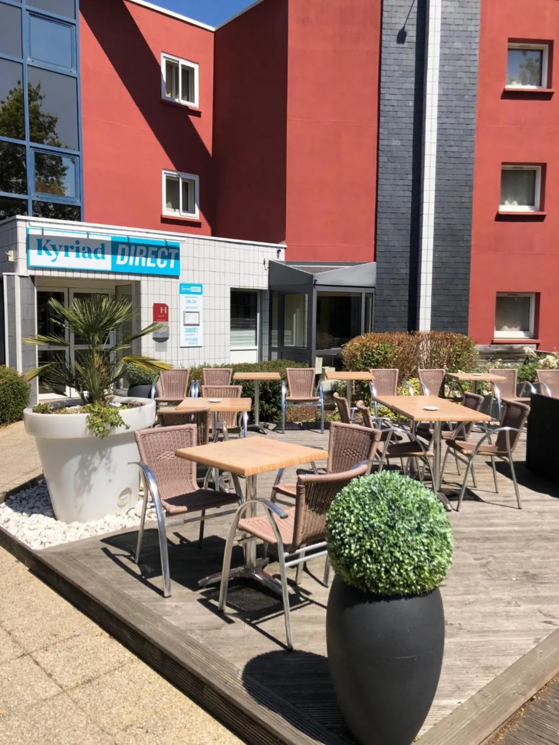 Patio in Kyriad Direct Rennes Ouest