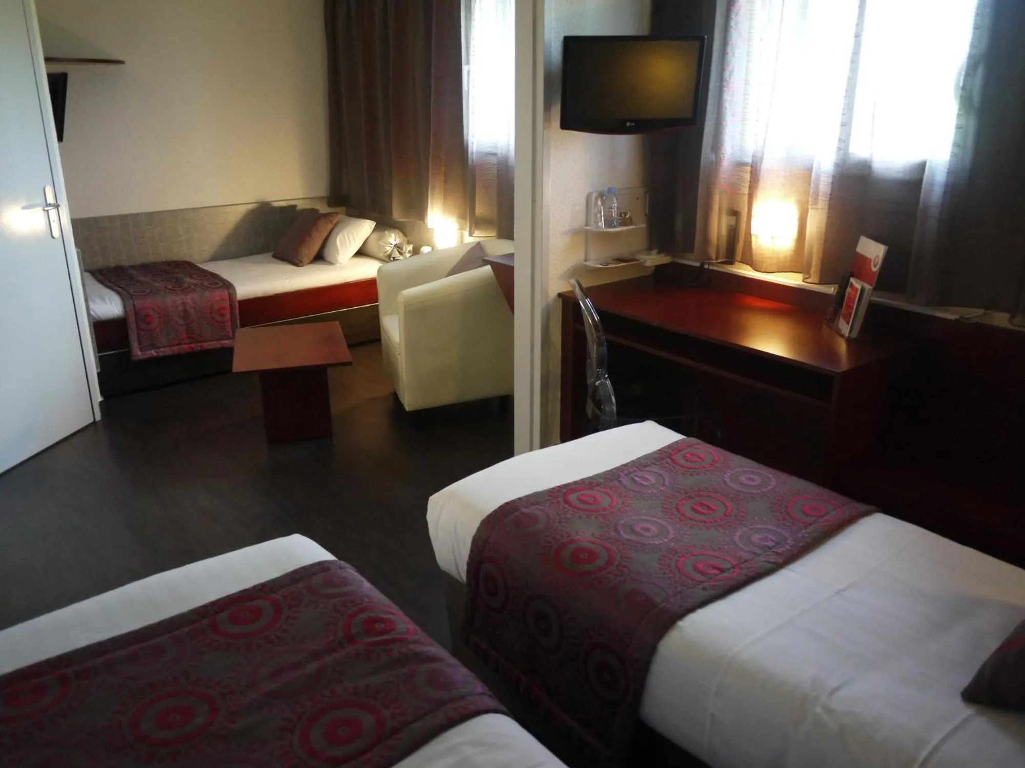 Photo of the whole room, Bed in Kyriad Direct Rennes Ouest