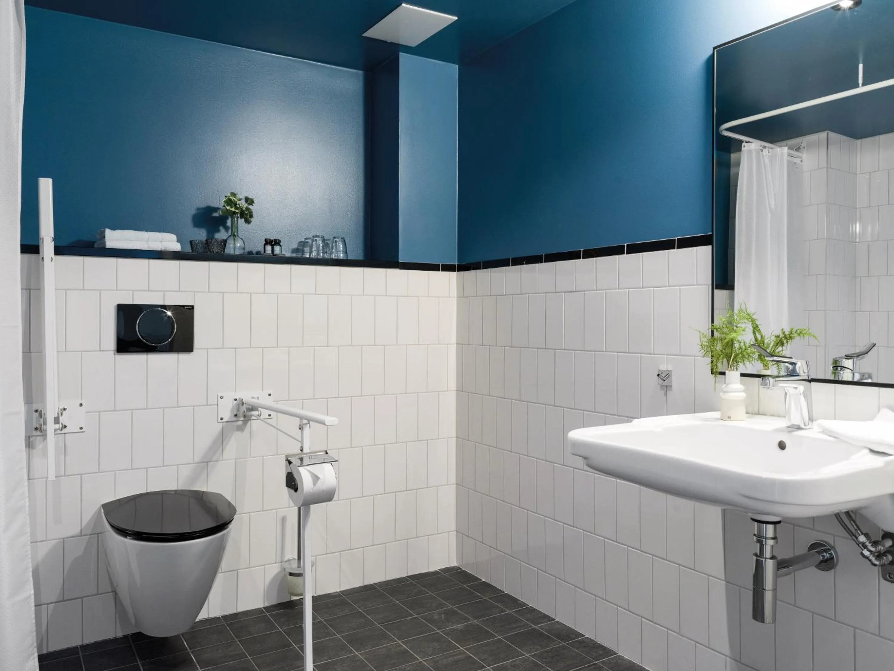 Bathroom in Elite Hotel Brage - Hotel & Spa