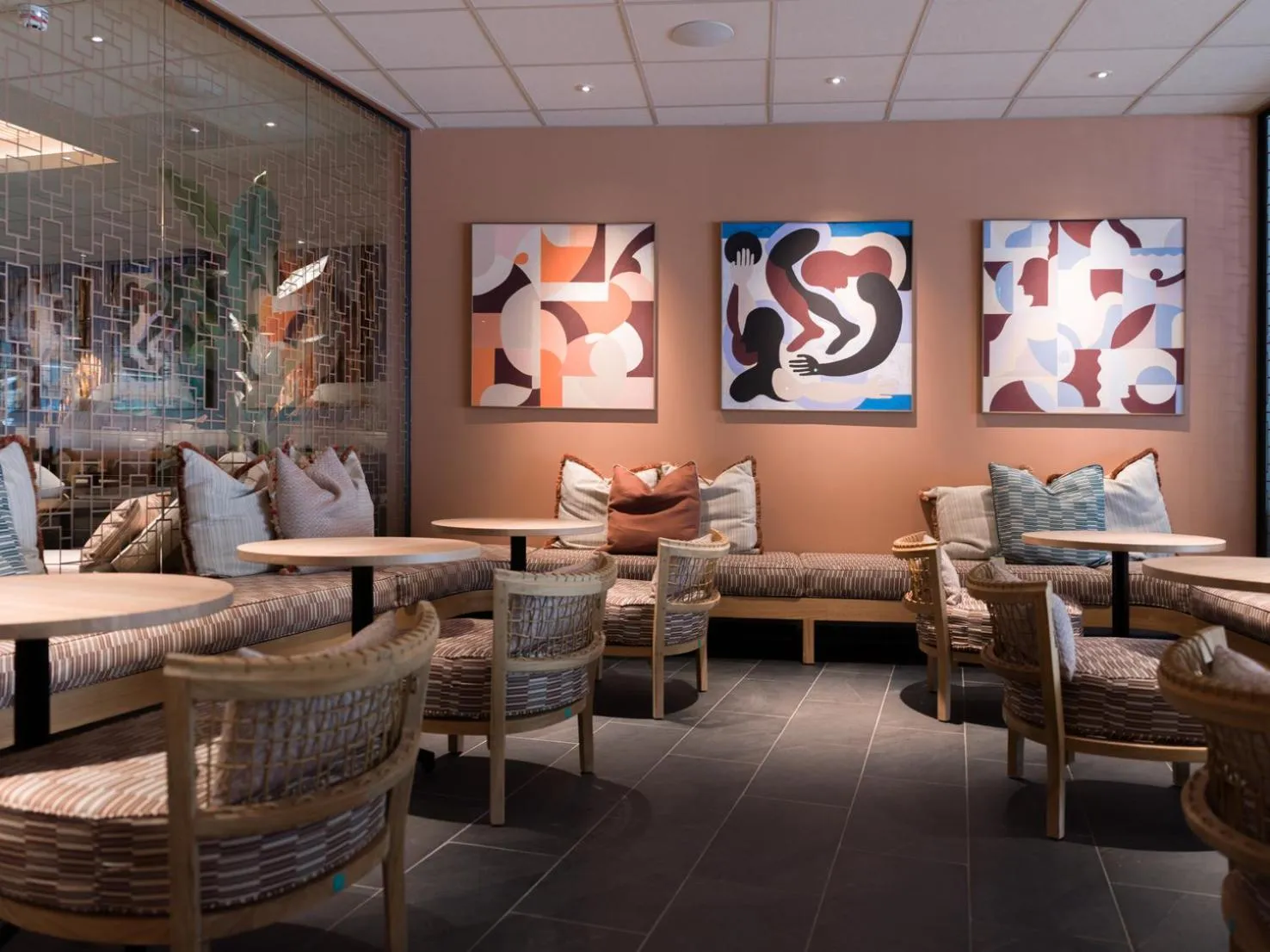 Lounge or bar in Elite Hotel Brage - Hotel & Spa