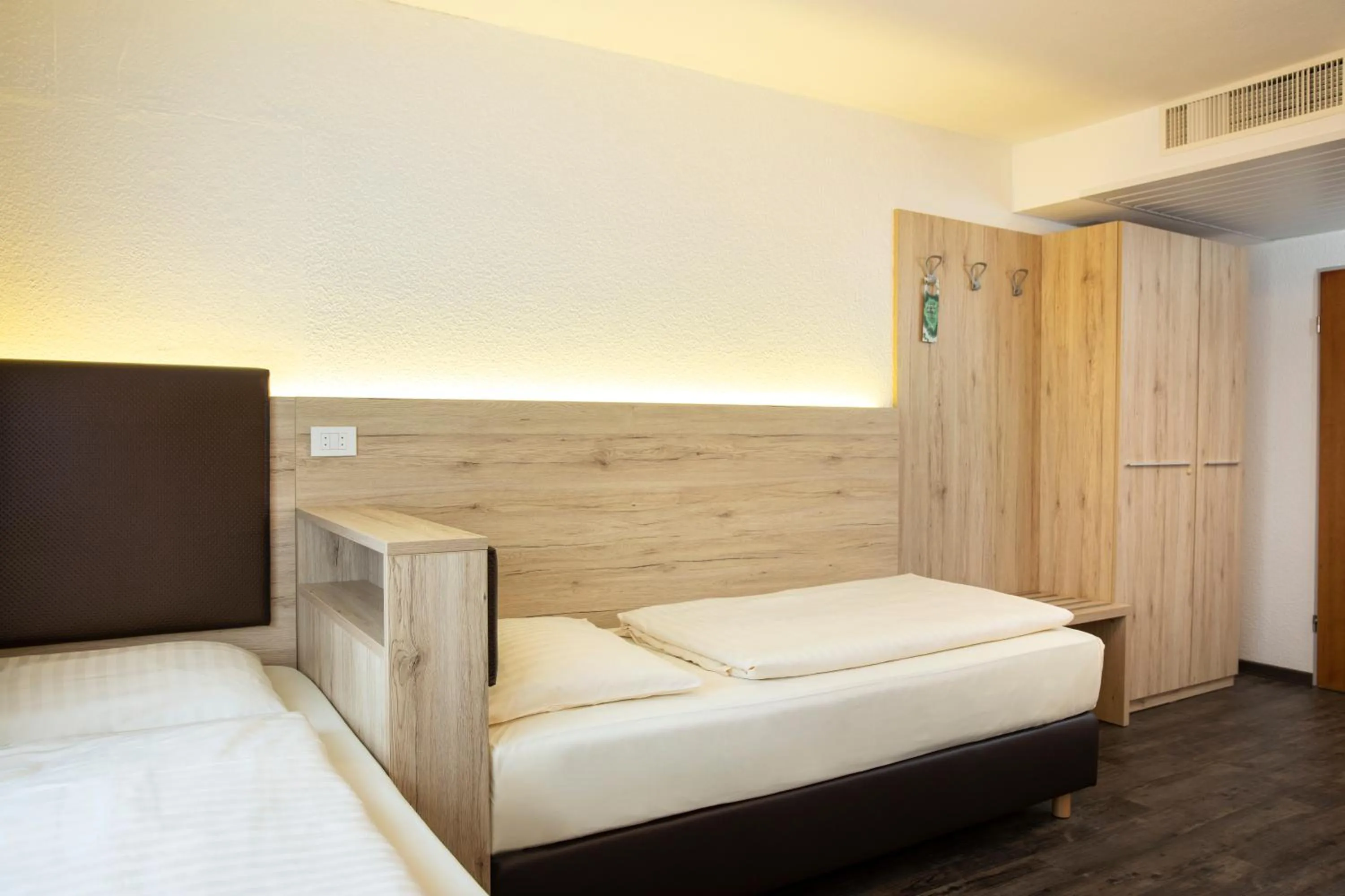 Bedroom, Bed in Roomingtons Lüneburger Heide