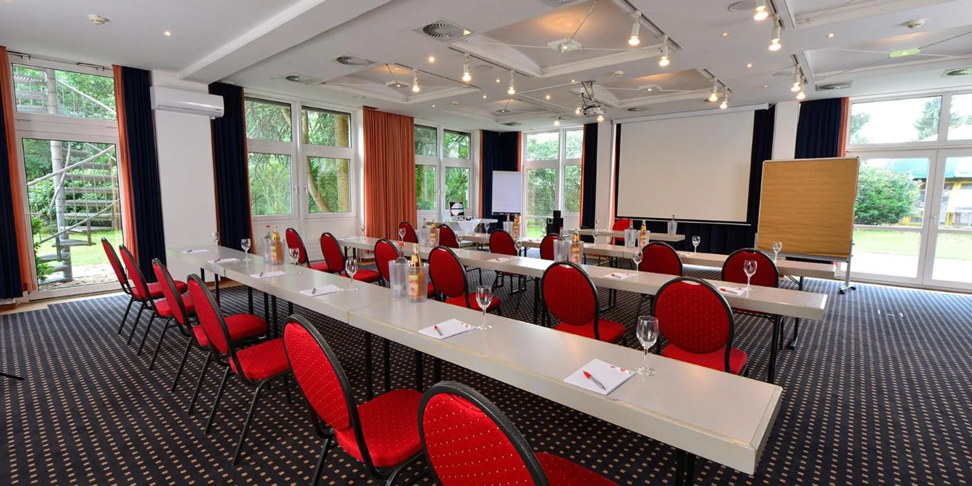 Meeting/conference room in Roomingtons Lüneburger Heide