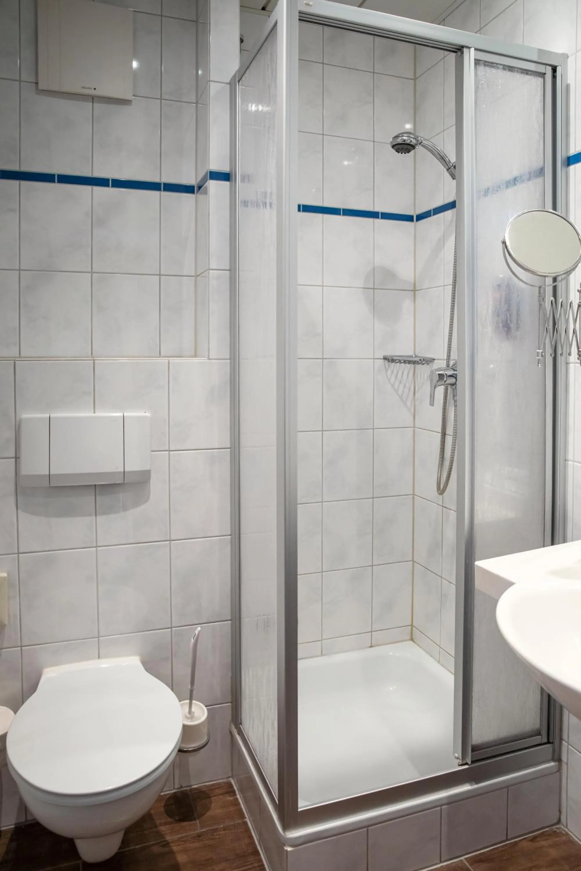 Bathroom in Roomingtons Lüneburger Heide