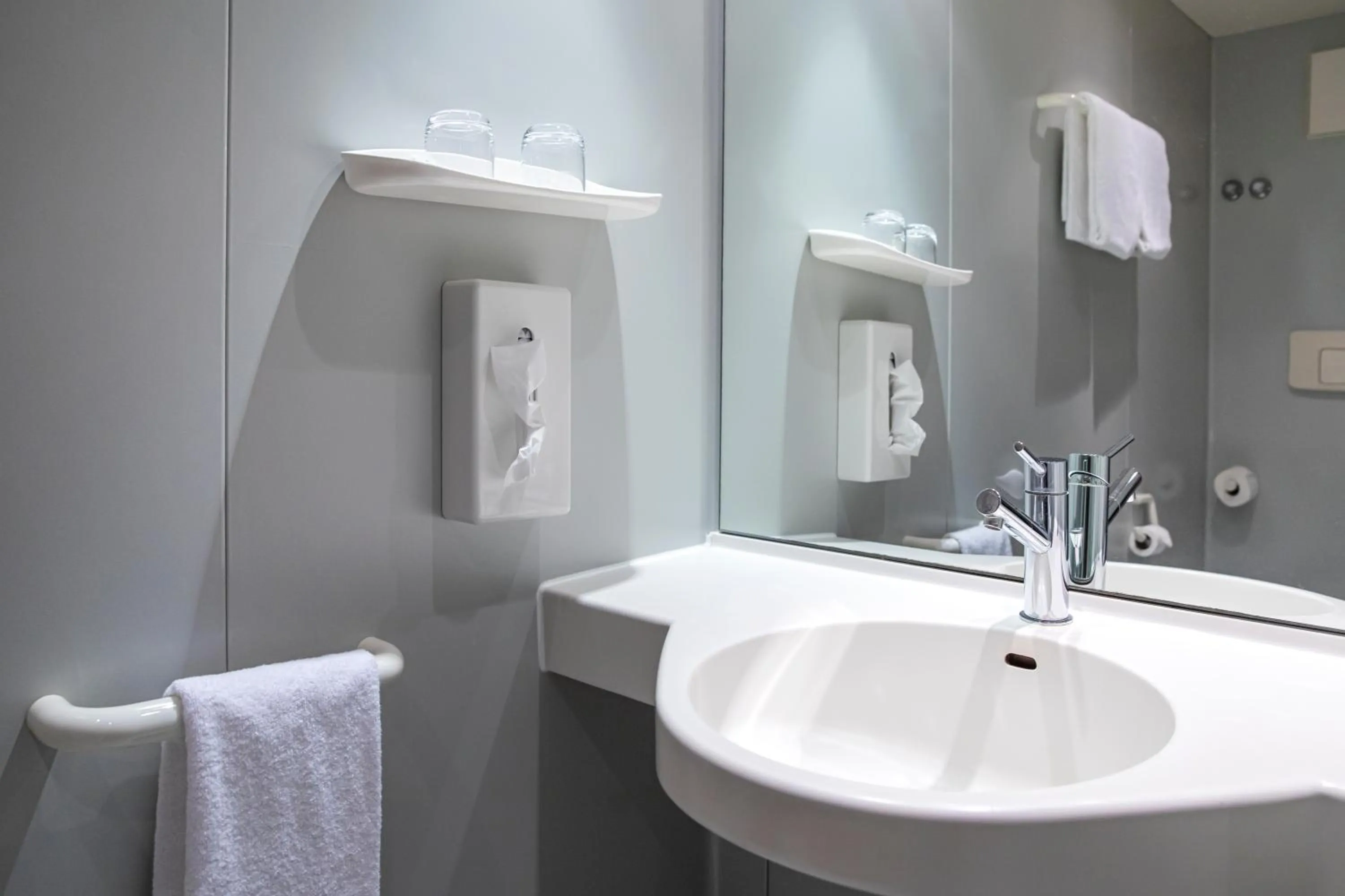 Bathroom in Roomingtons Lüneburger Heide