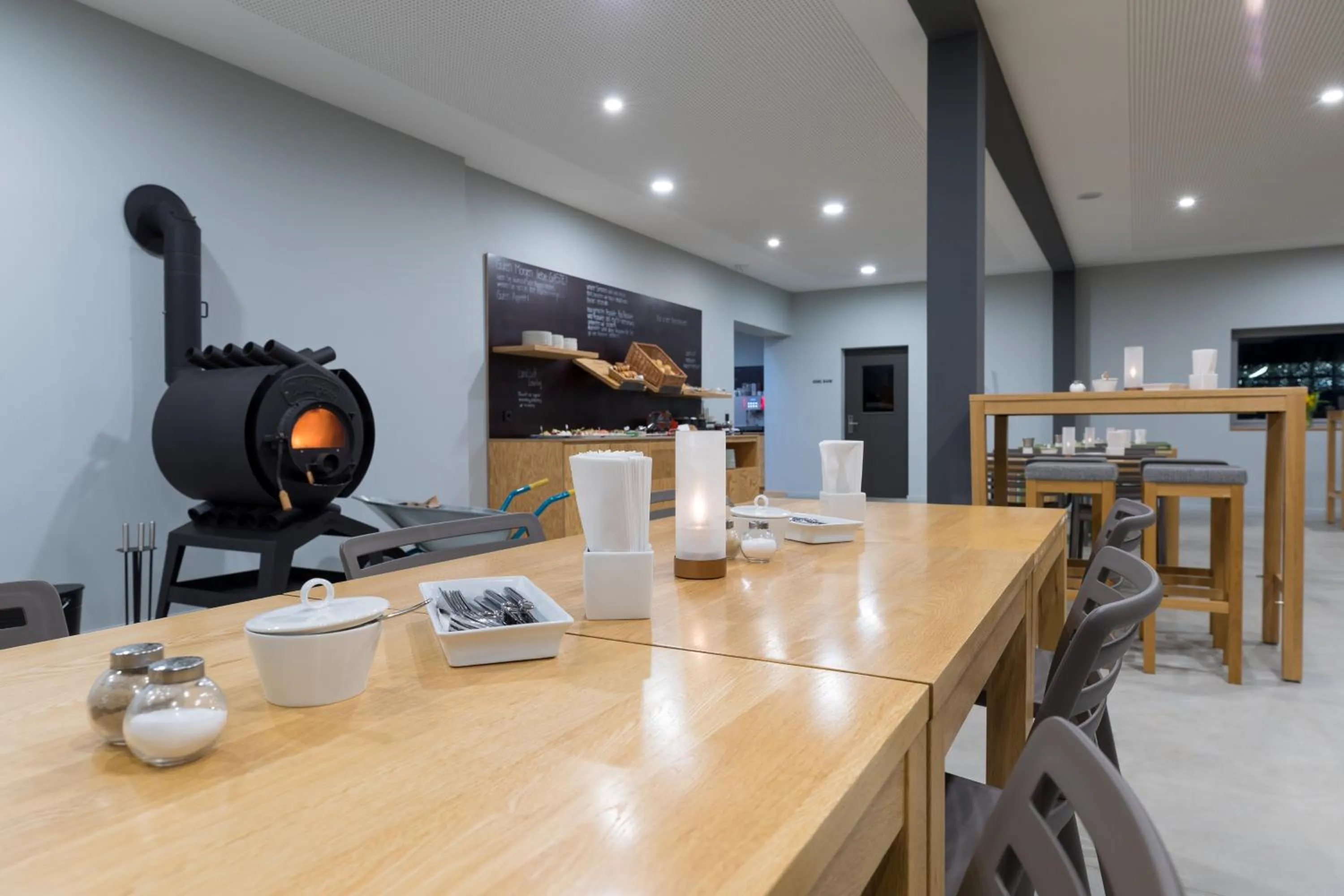 Dining area in Schlossparkhotel Mariakirchen