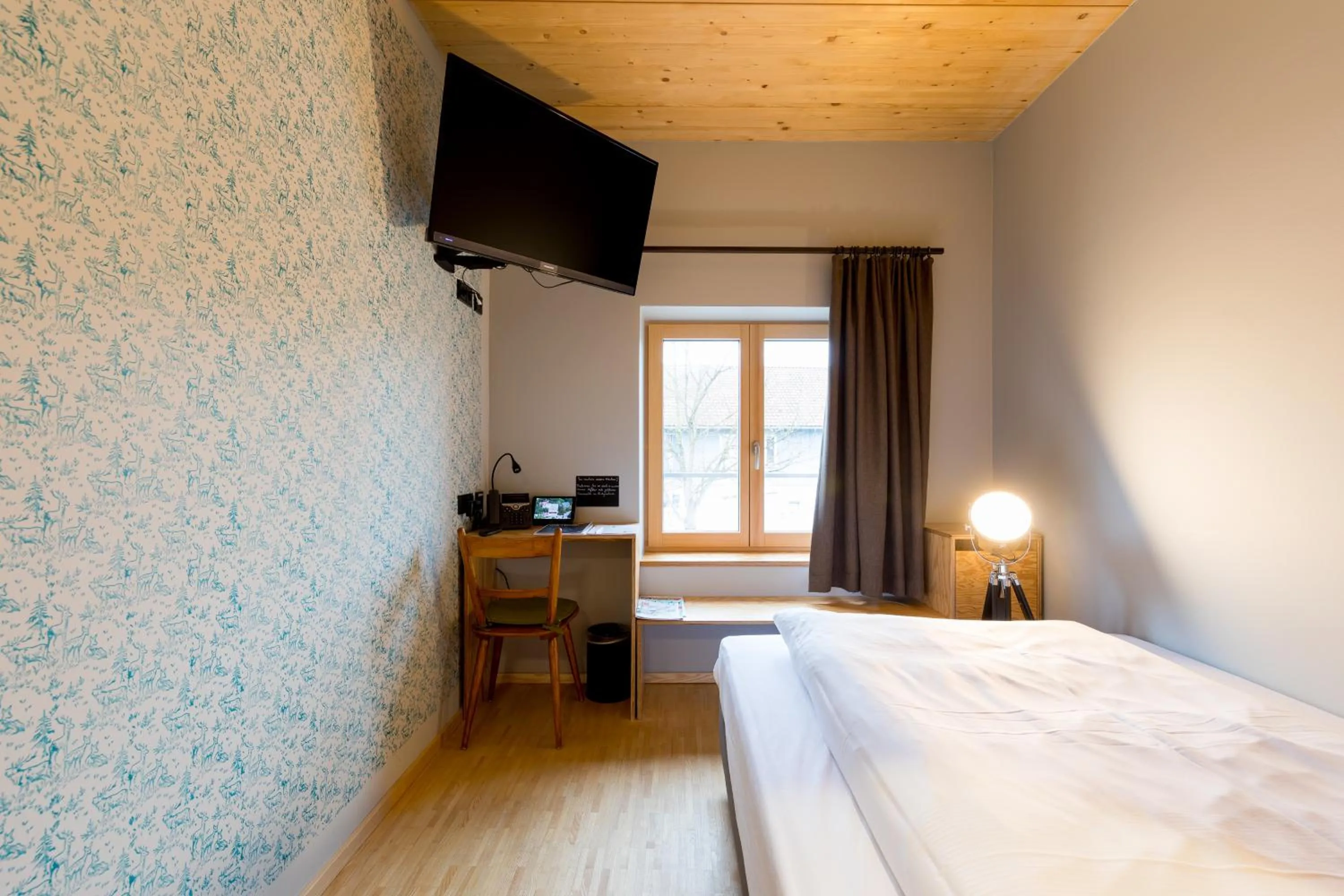 Photo of the whole room, Bed in Schlossparkhotel Mariakirchen