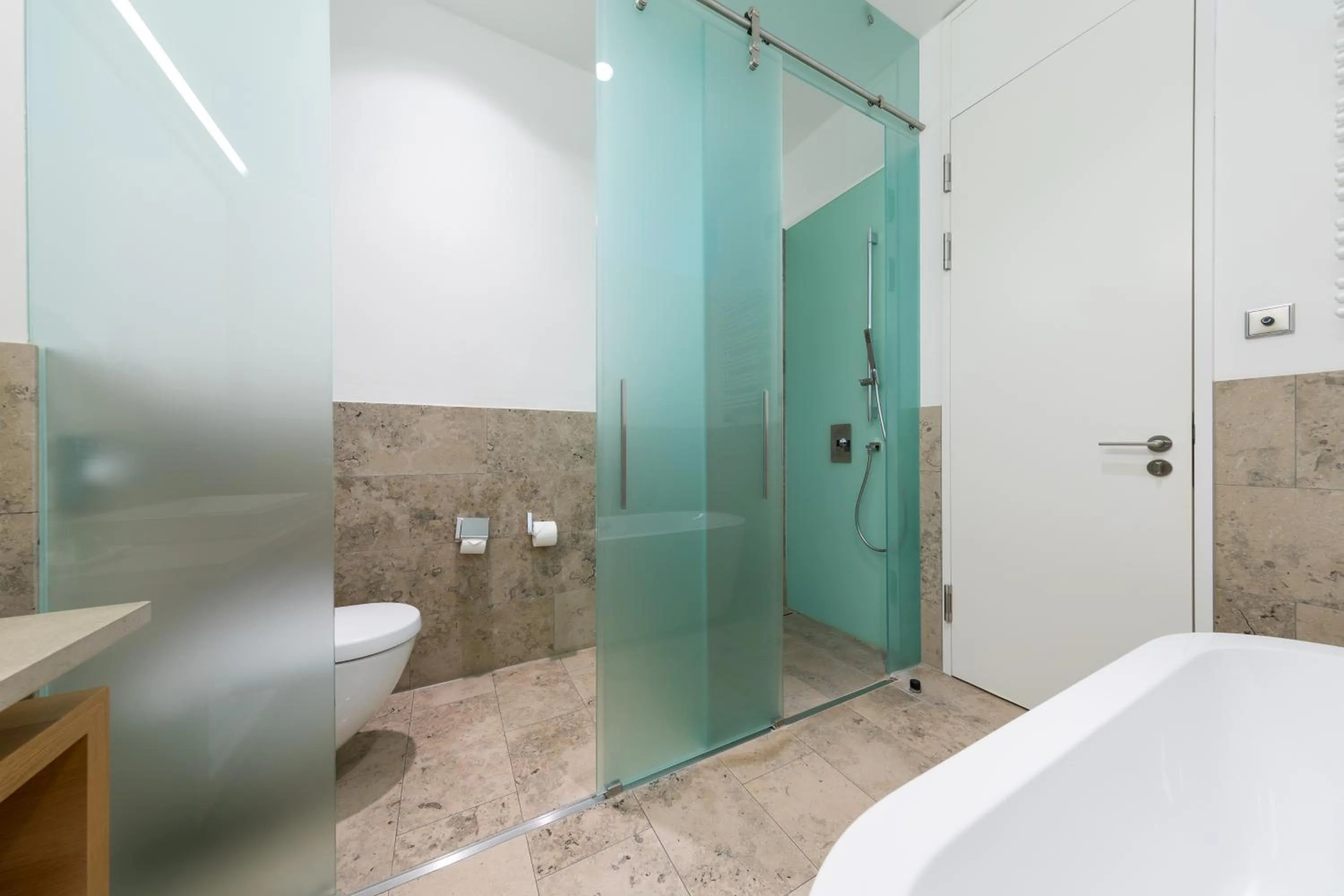 Toilet in Schlossparkhotel Mariakirchen