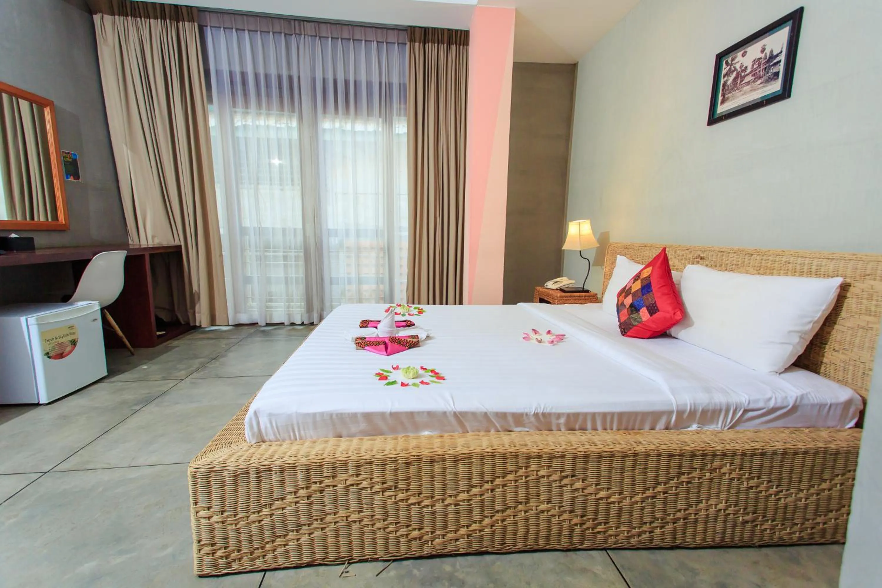 Bedroom, Bed in Saravoan Royal Palace