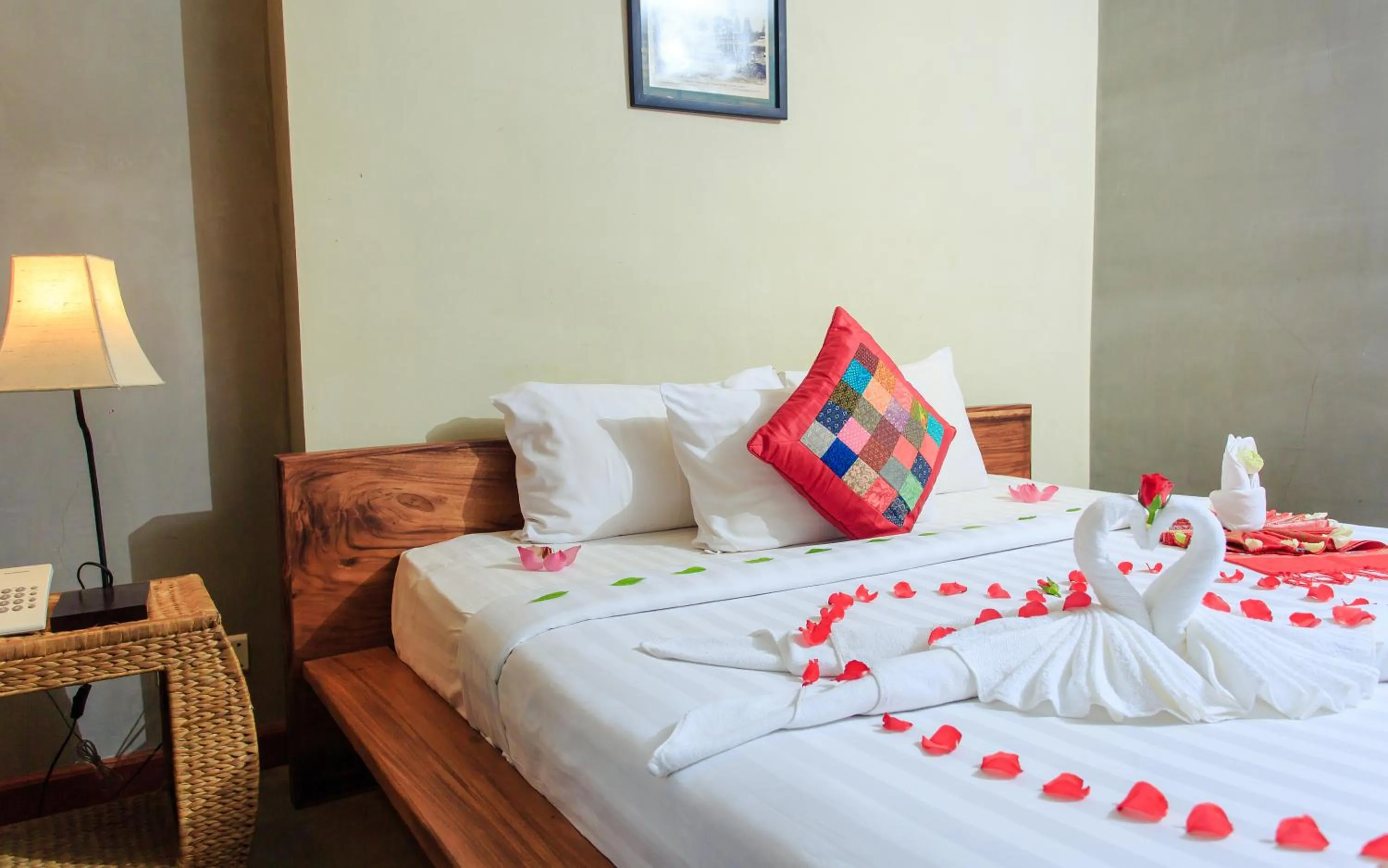 Bedroom, Bed in Saravoan Royal Palace