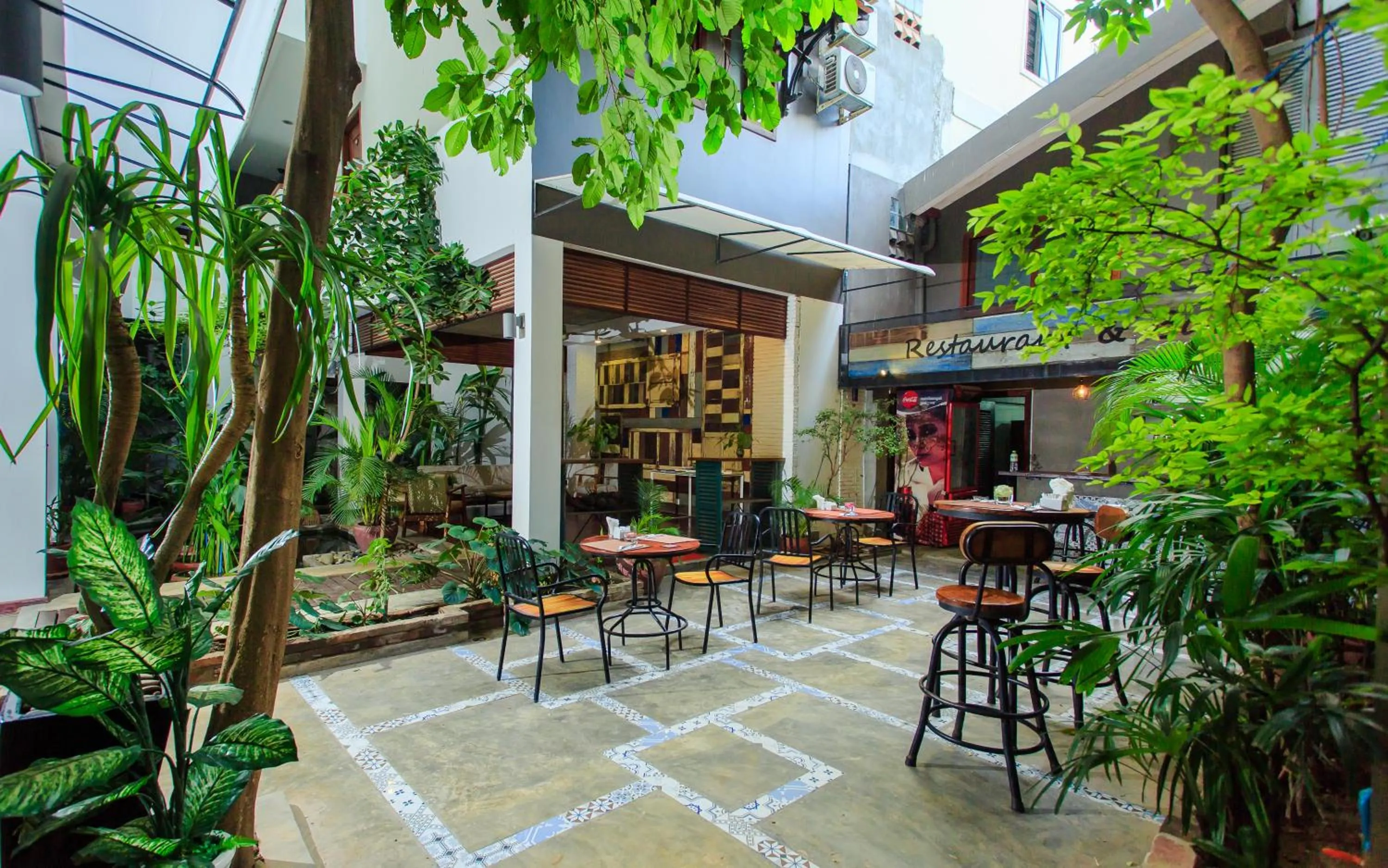 Balcony/Terrace in Saravoan Royal Palace