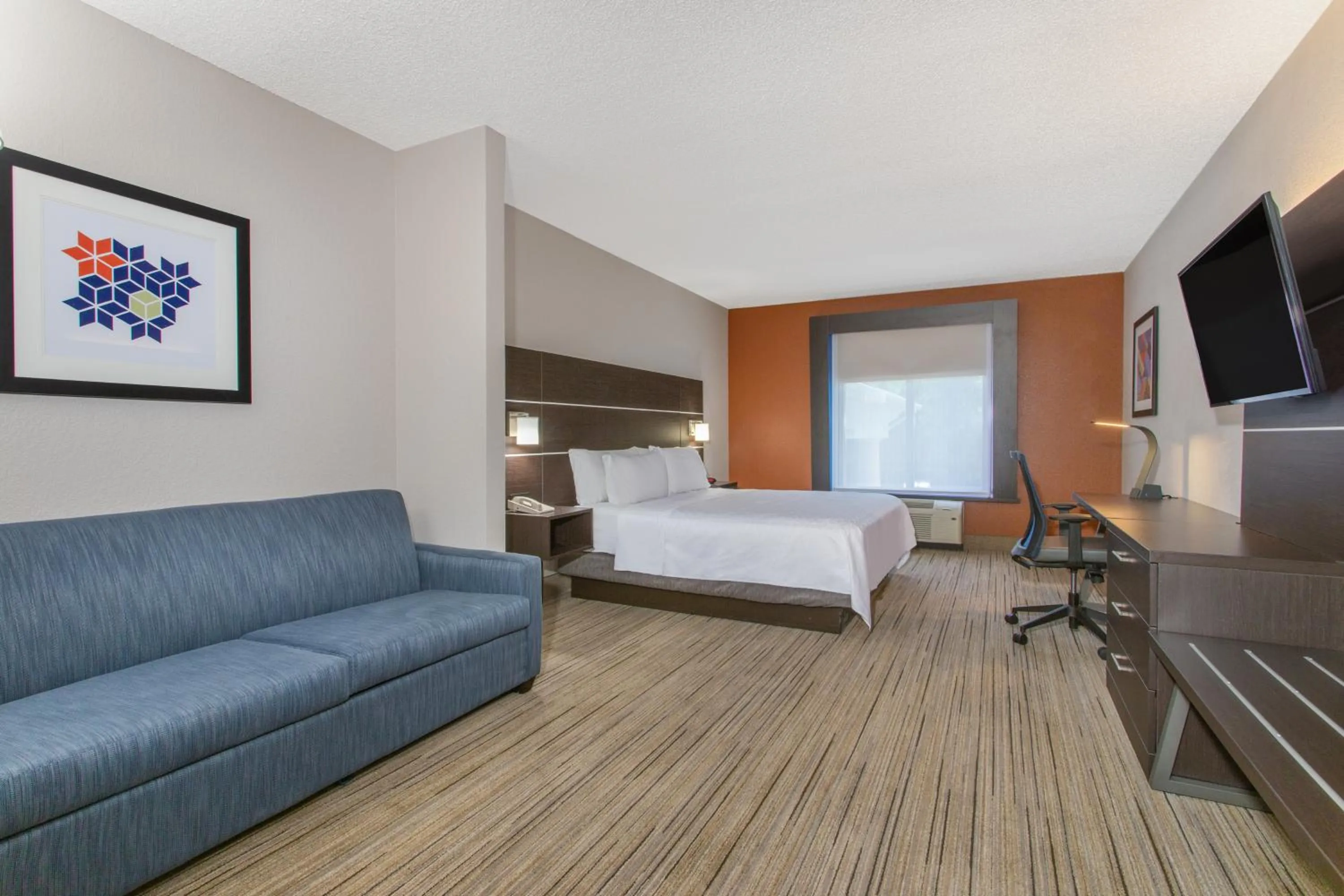 Bed in Holiday Inn Express Silver Springs - Ocala by IHG