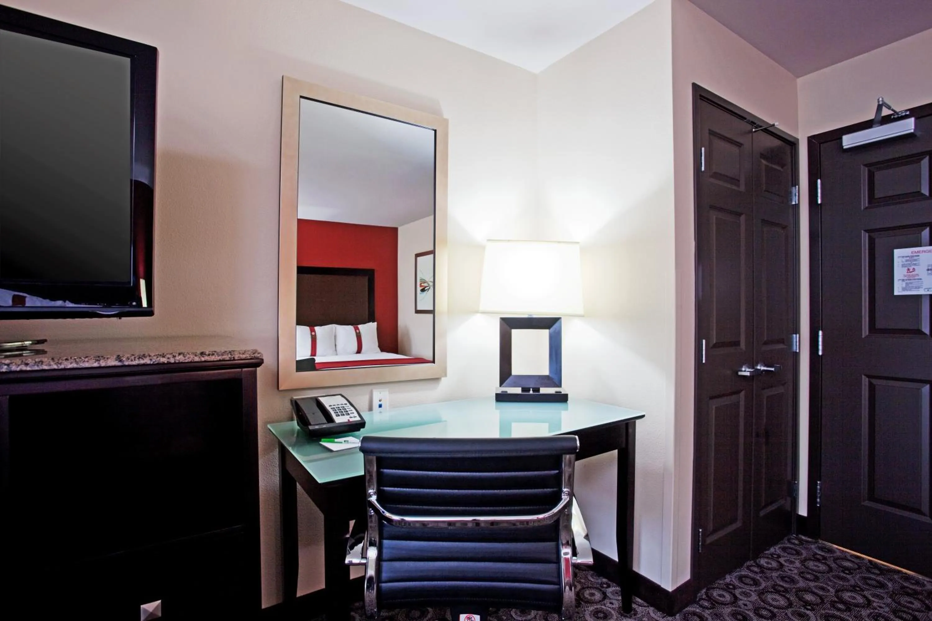 Photo of the whole room in Holiday Inn Oceanside Marina Camp Pendleton by IHG