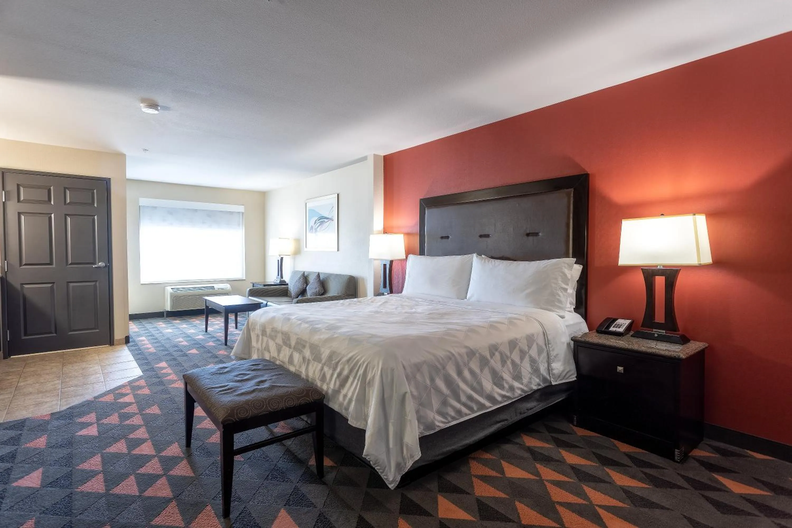 Photo of the whole room, Bed in Holiday Inn Oceanside Marina Camp Pendleton by IHG