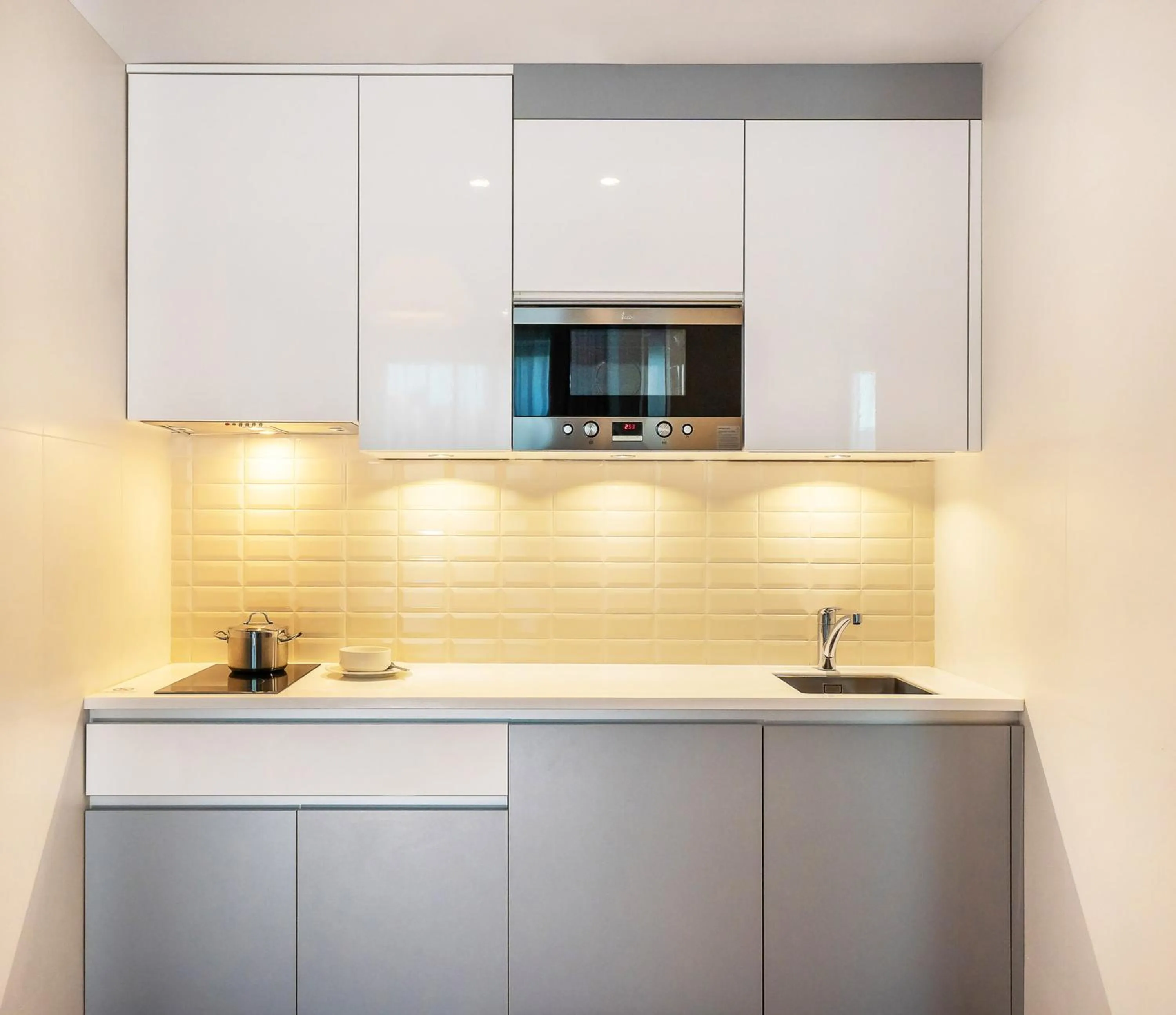 Kitchen or kitchenette in The Key Beirut