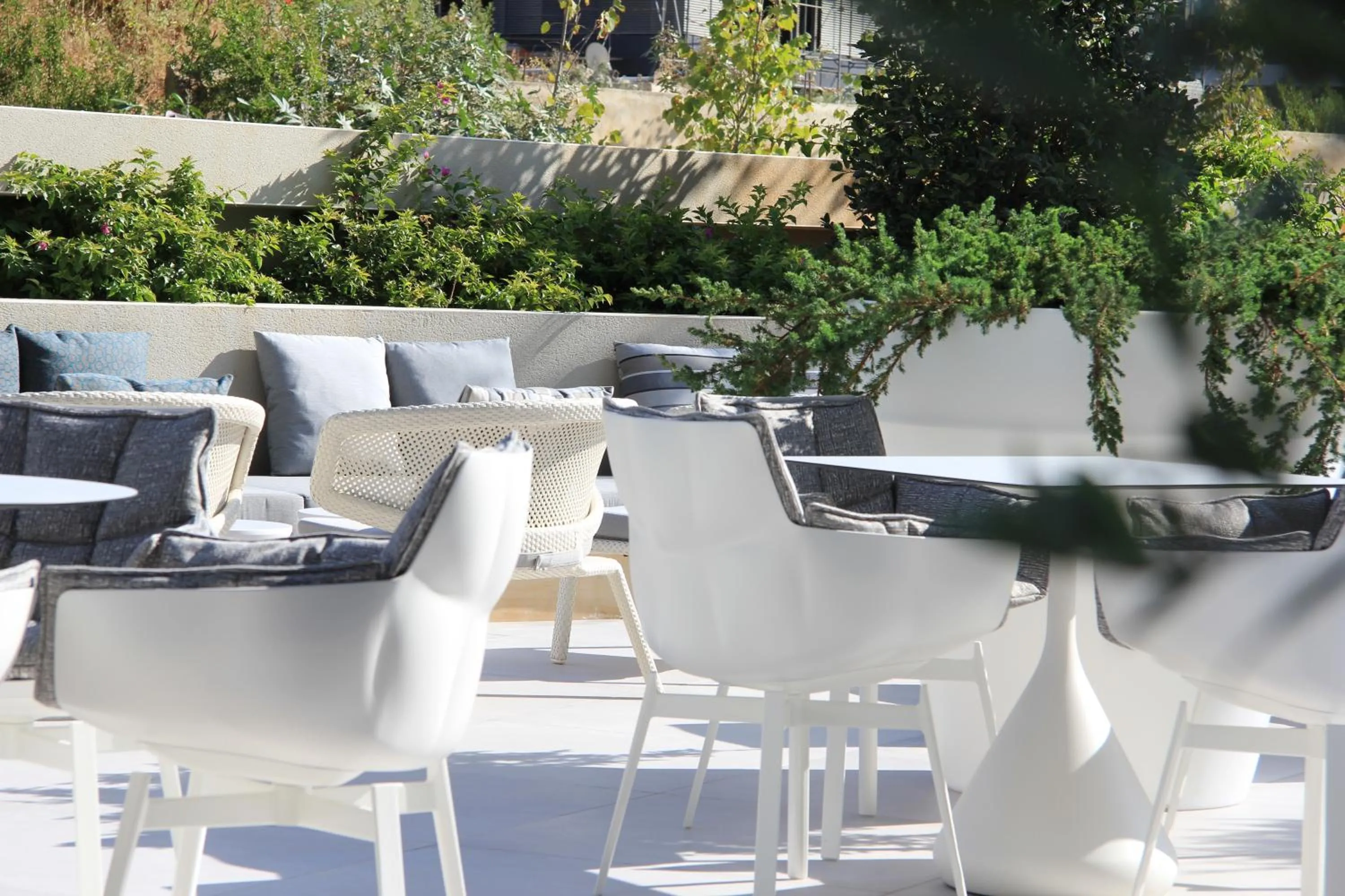 Evening entertainment in The Key Beirut