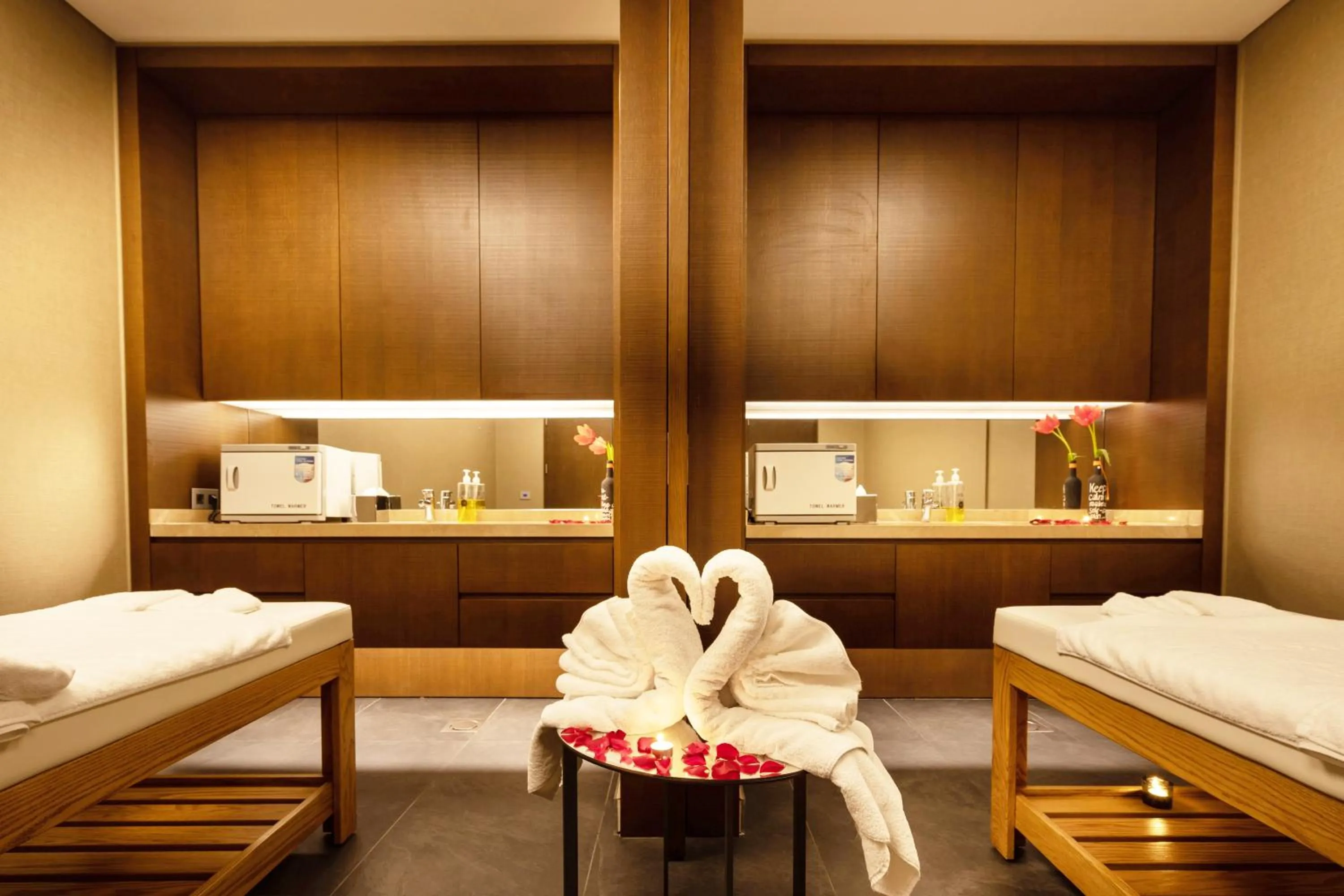 Spa and wellness centre/facilities, Bed in The Key Beirut