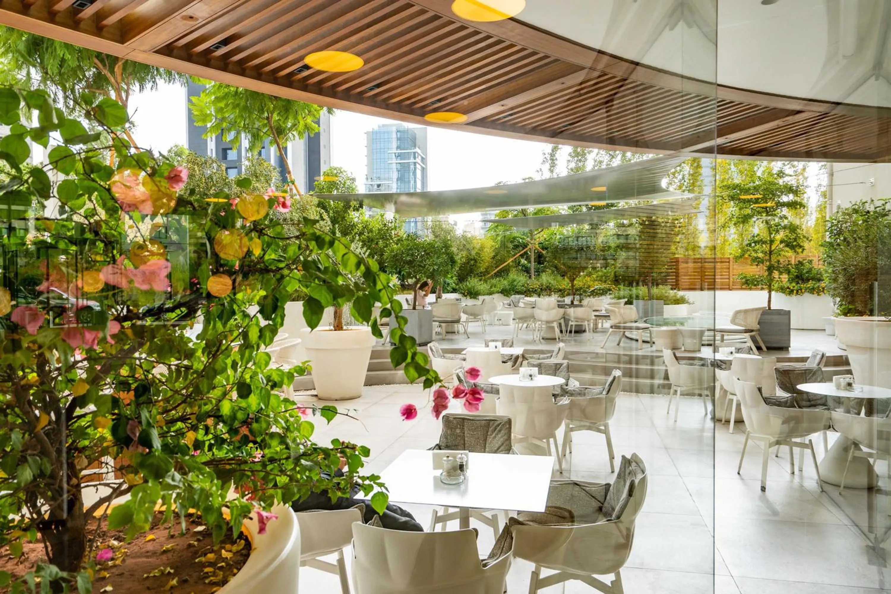 Restaurant/places to eat in The Key Beirut