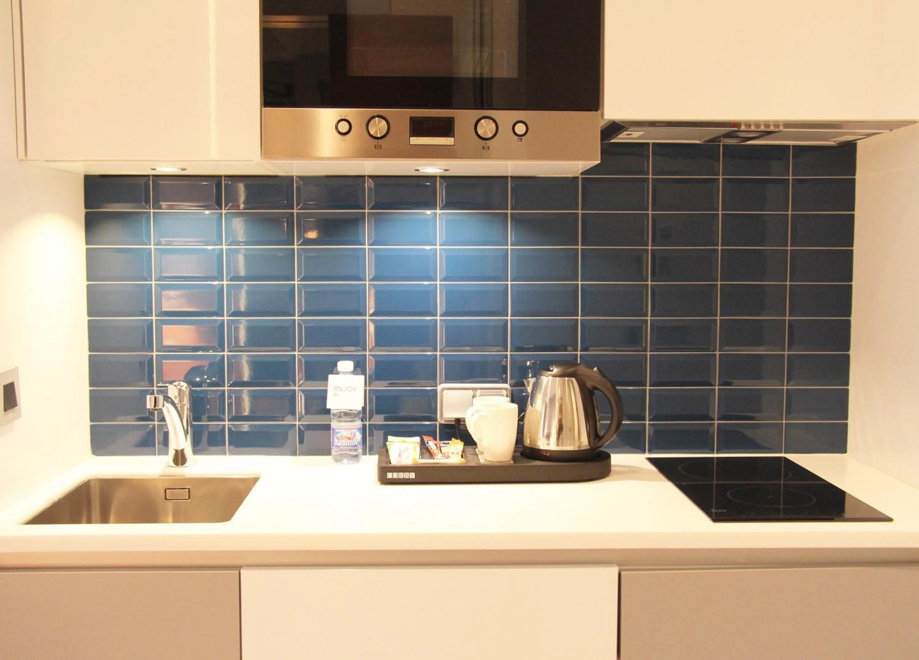 Kitchen or kitchenette in The Key Beirut