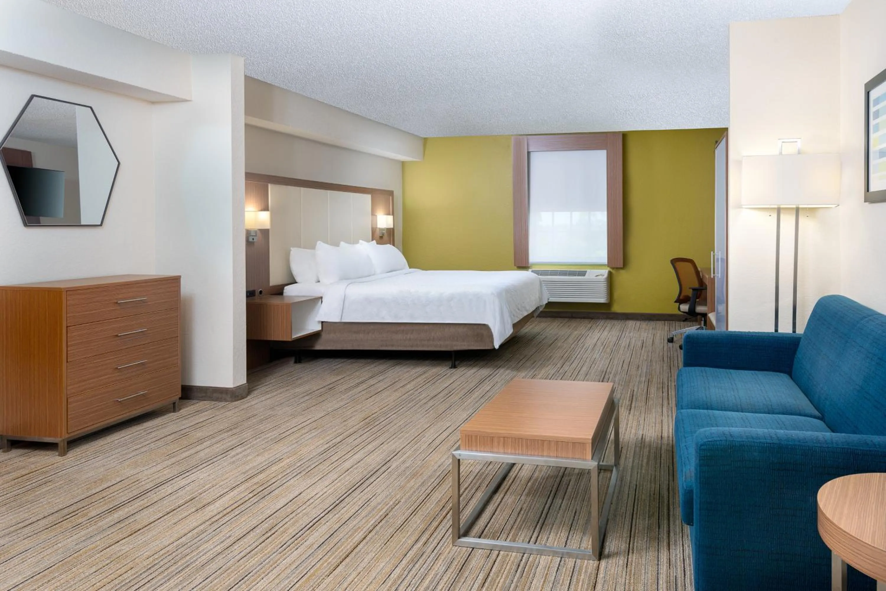 Photo of the whole room, Bed in Holiday Inn Express Hotel & Suites Bonita Springs/Naples by IHG