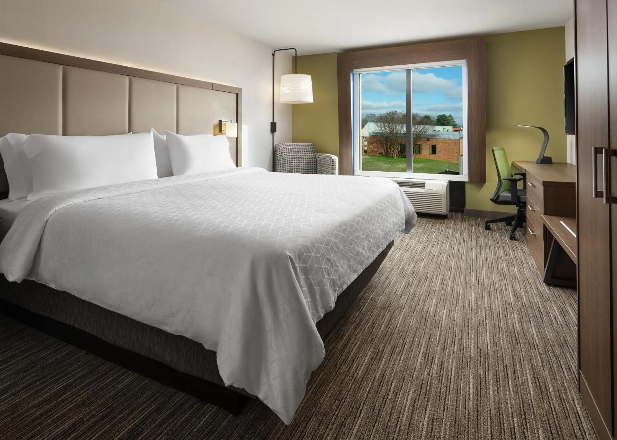 Photo of the whole room, Bed in Holiday Inn Express Hotel & Suites Olive Branch by IHG