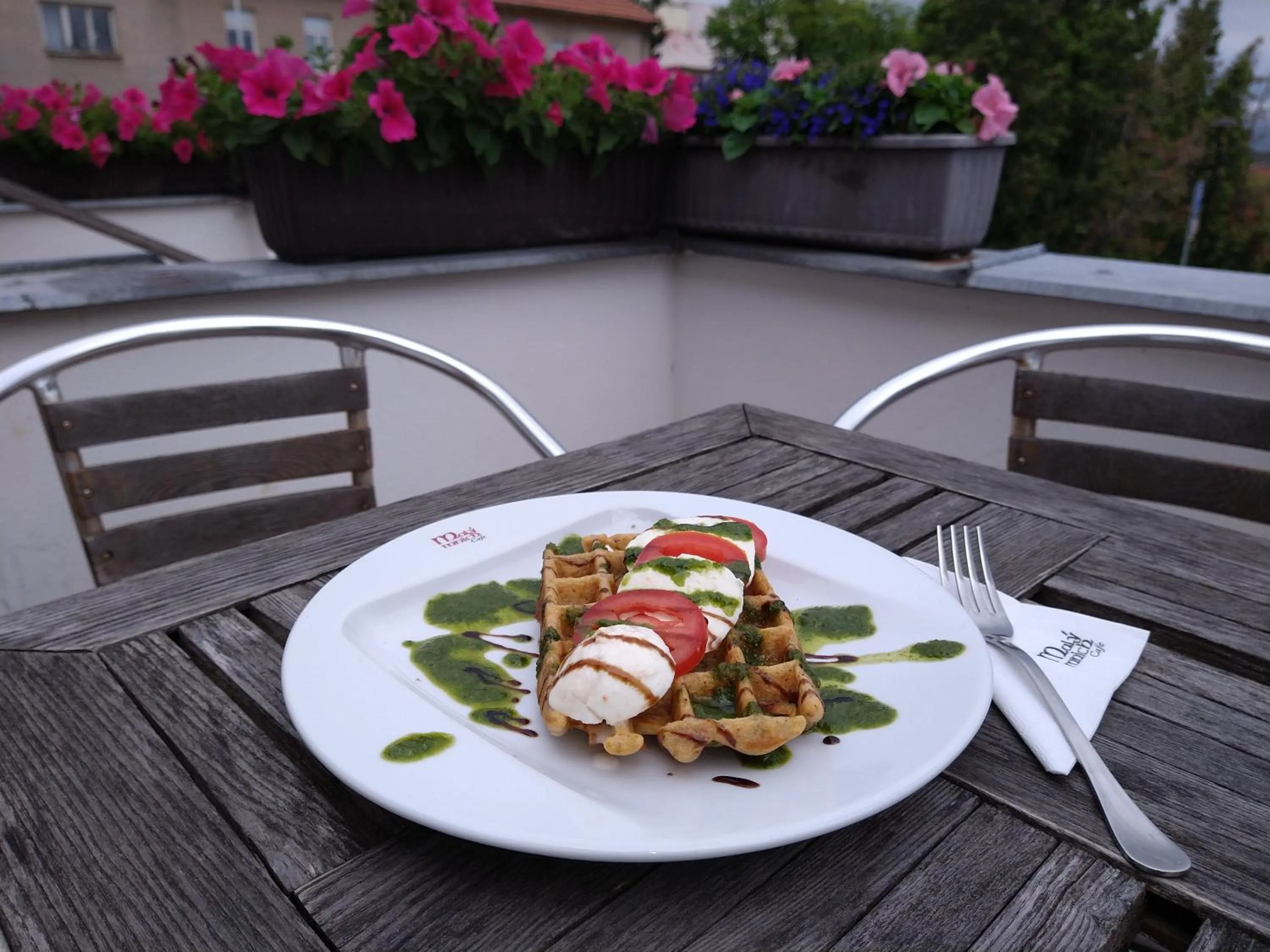 Restaurant/places to eat in Apartmány Malý mnich