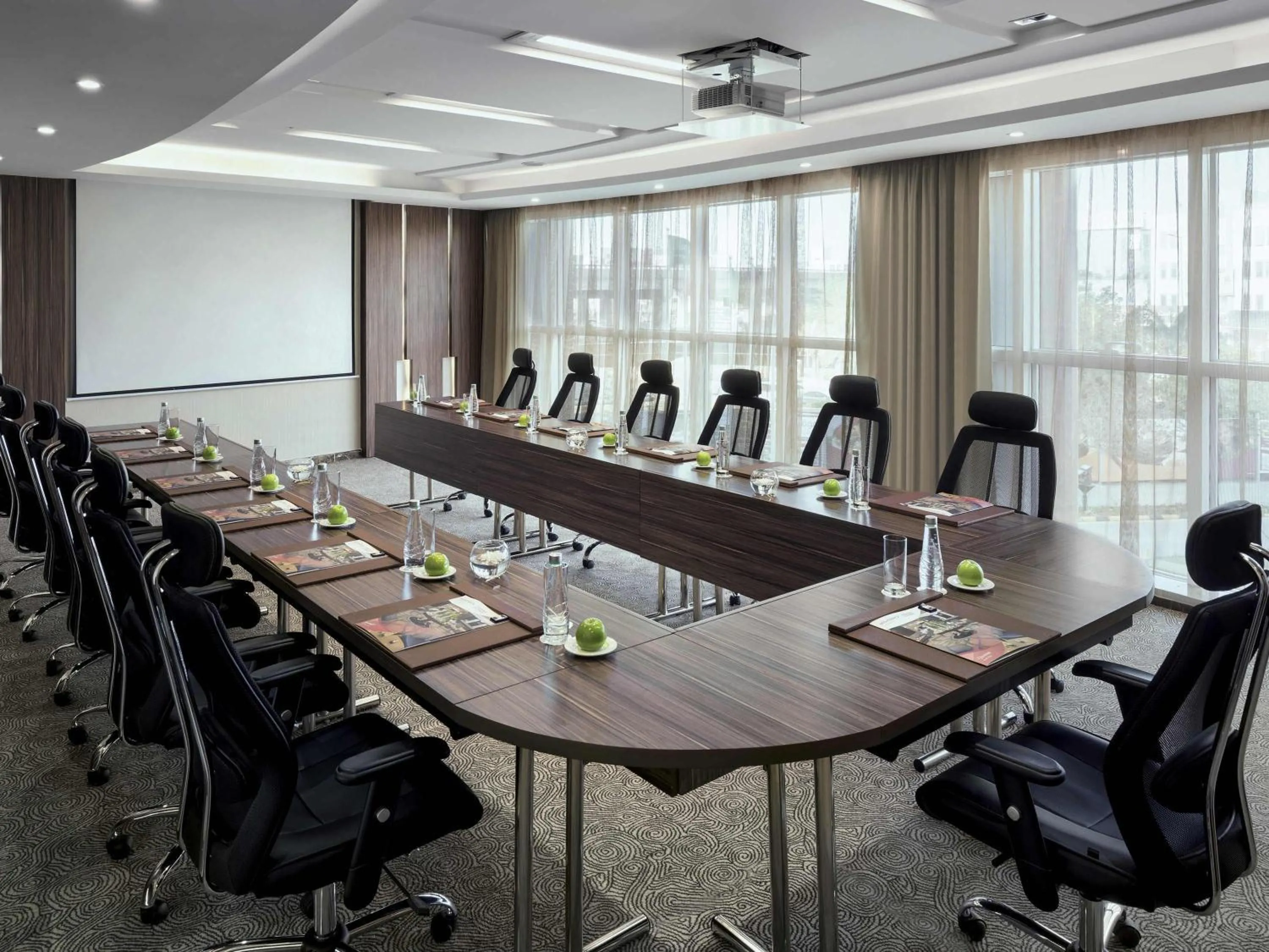Meeting/conference room in Movenpick Hotel Qassim