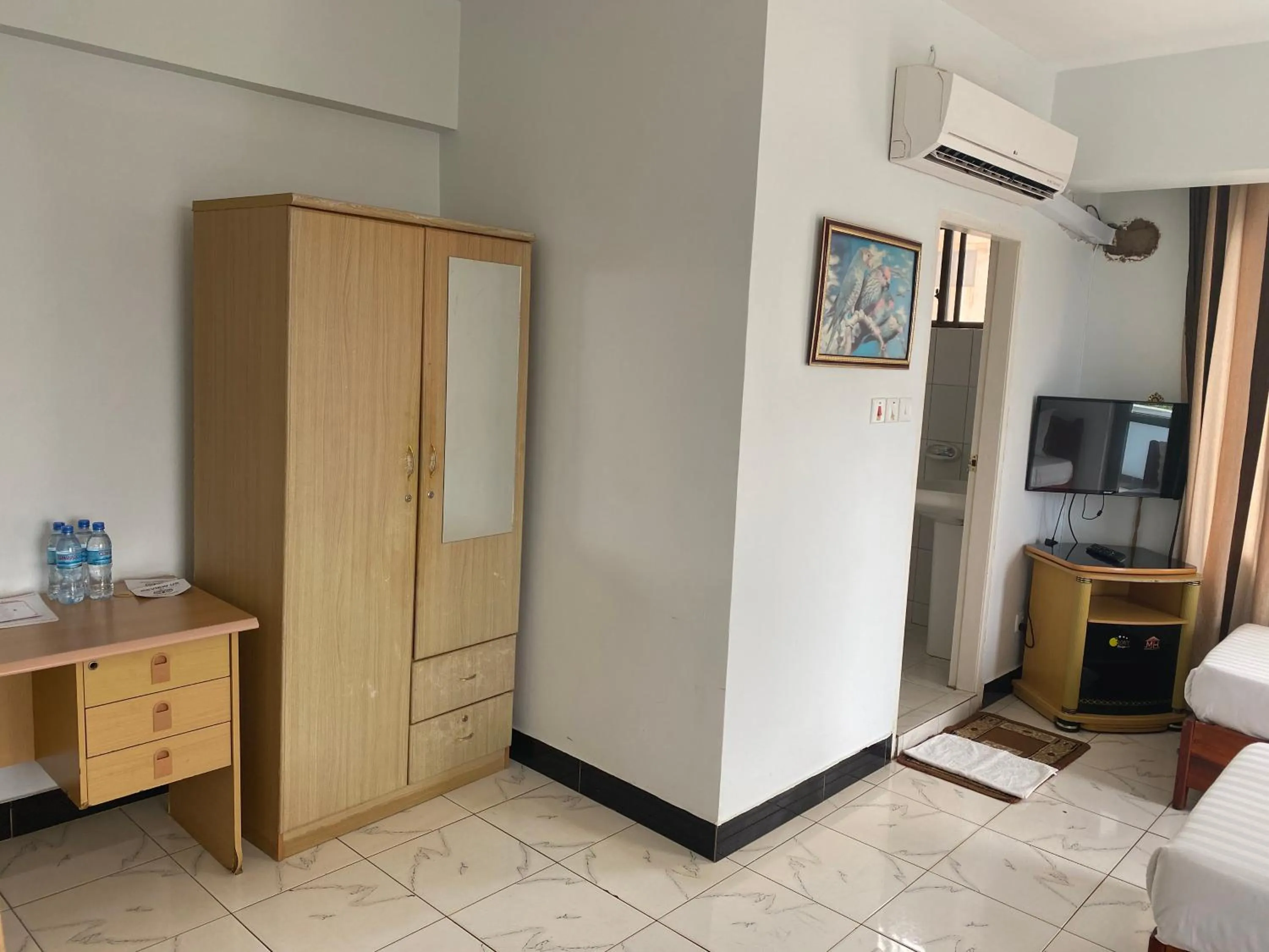 TV and multimedia in Panama Inn Moshi