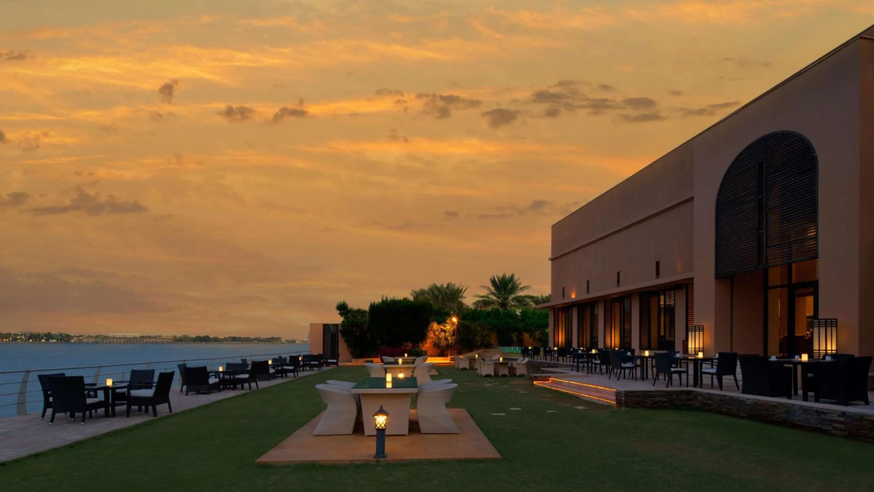 Restaurant/places to eat in Park Hyatt Jeddah - Marina, Club and Spa