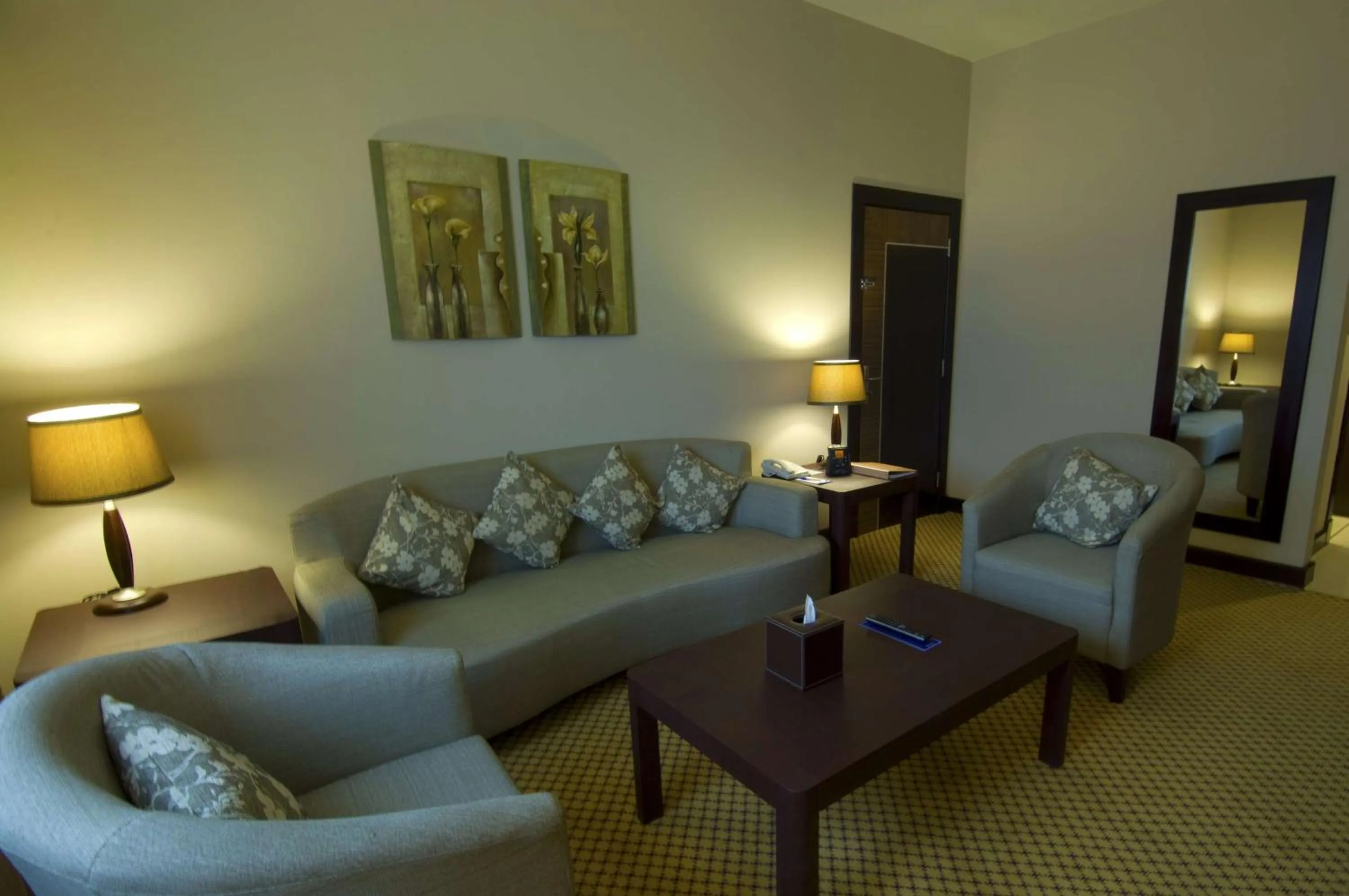 Living room, Seating Area in Hilton Garden Inn Riyadh Olaya