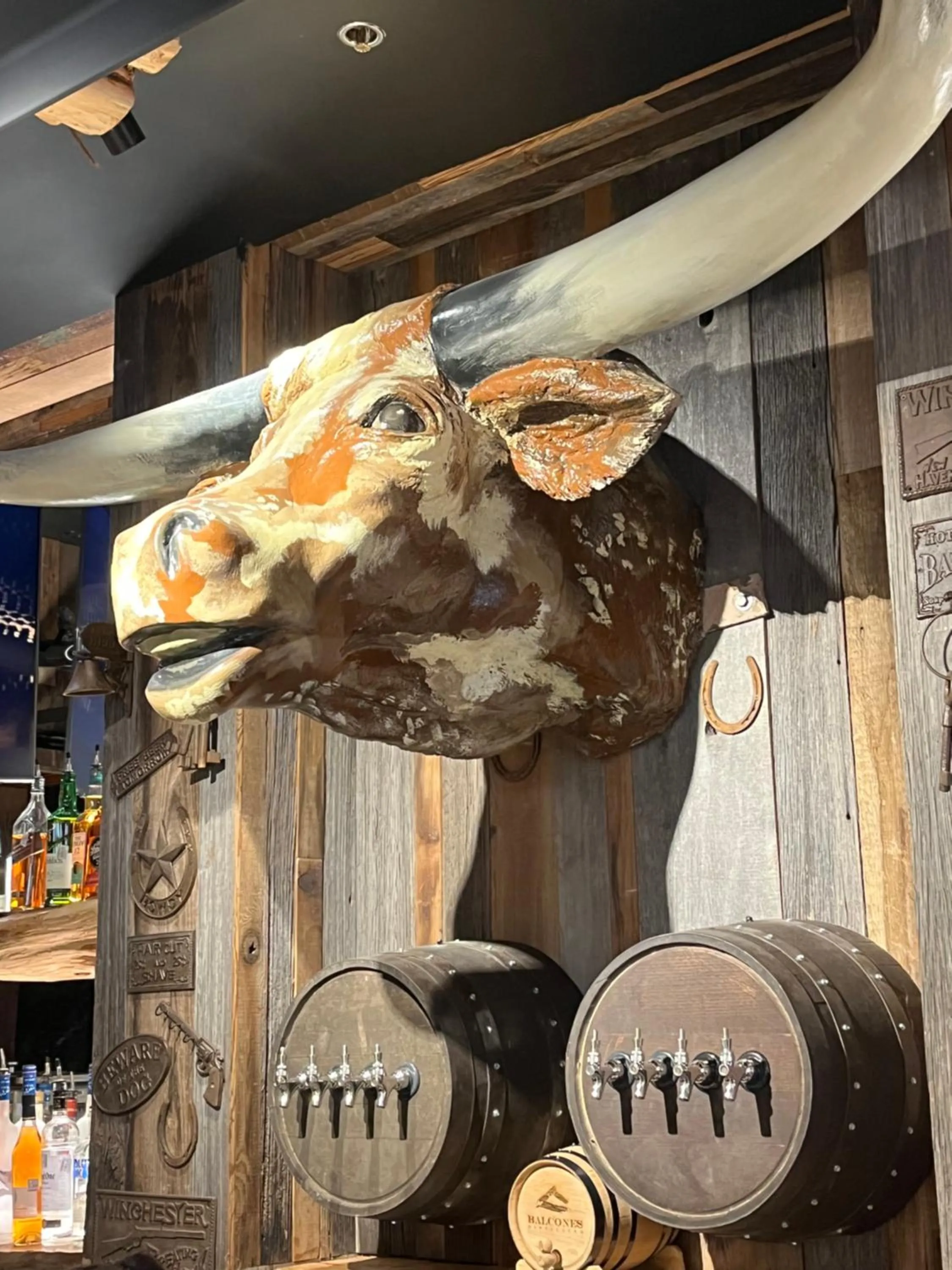 Restaurant/places to eat in The Crockett Hotel