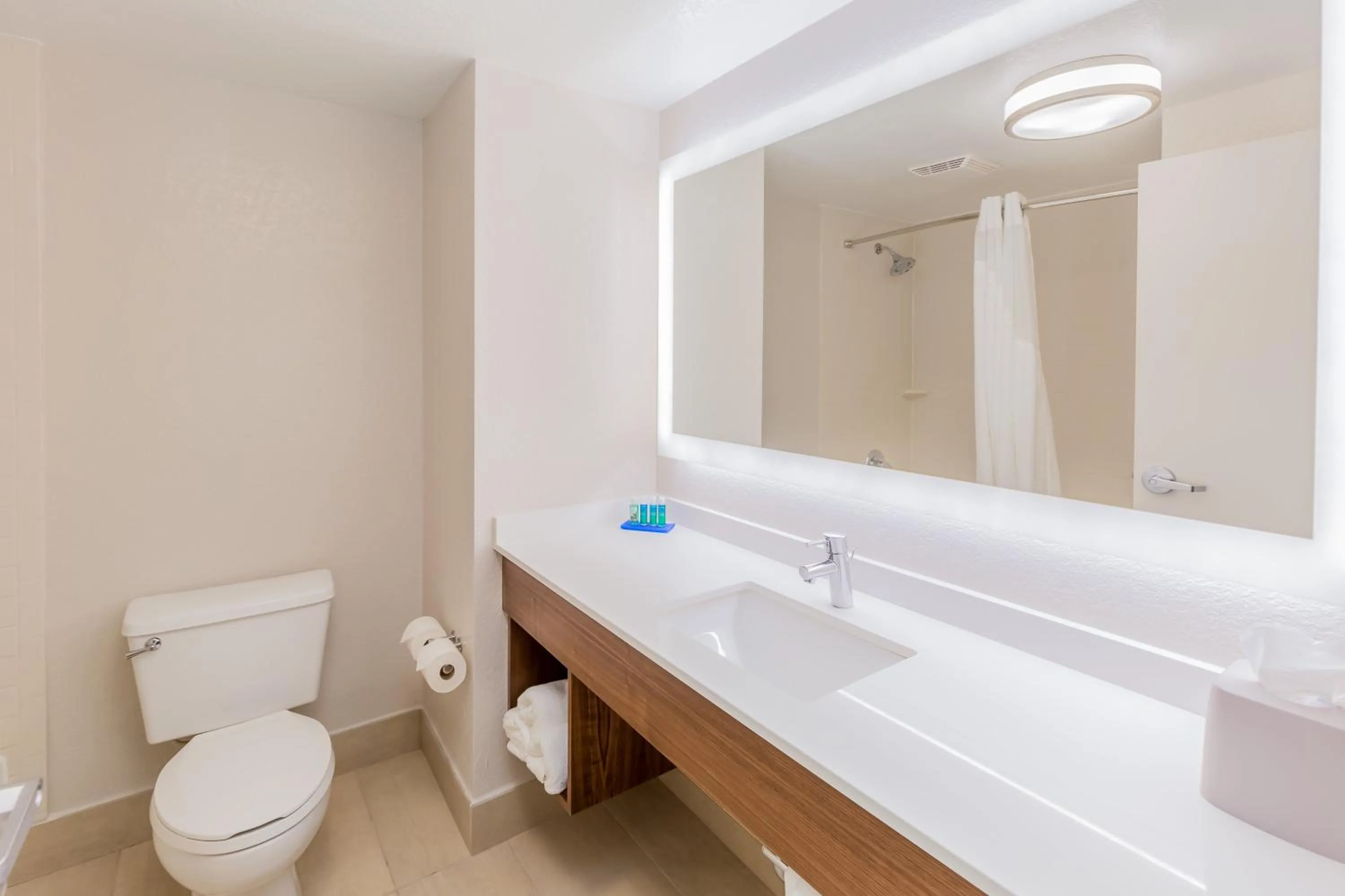 Photo of the whole room in Holiday Inn Express Orange Beach - On The Beach by IHG