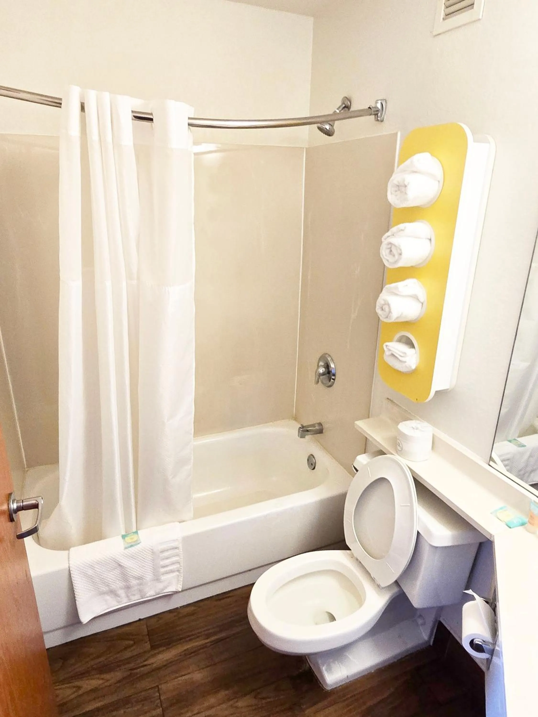 Willow Lodge Willoughby Cleveland