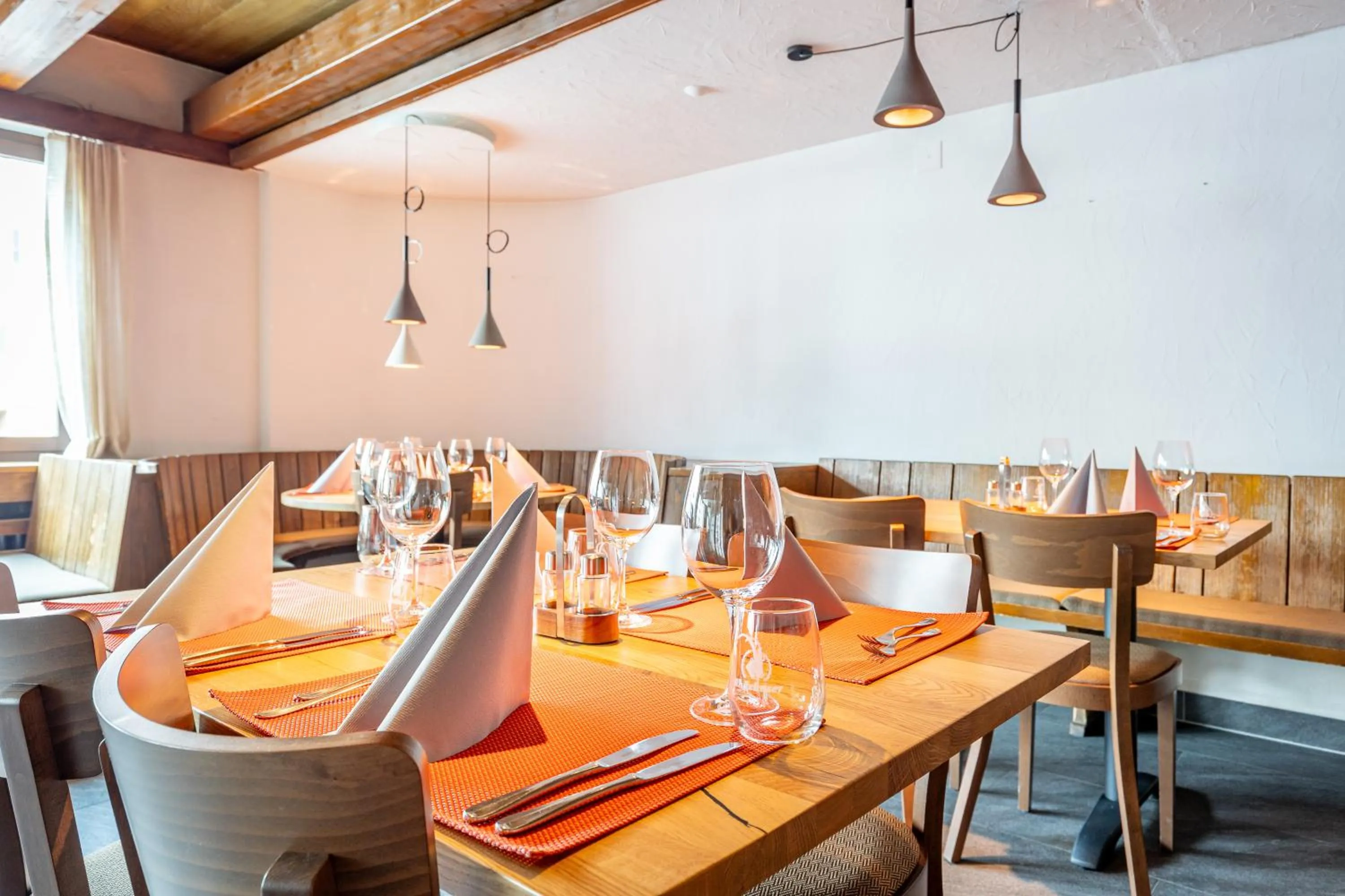 Restaurant/places to eat in Hotel Dischma