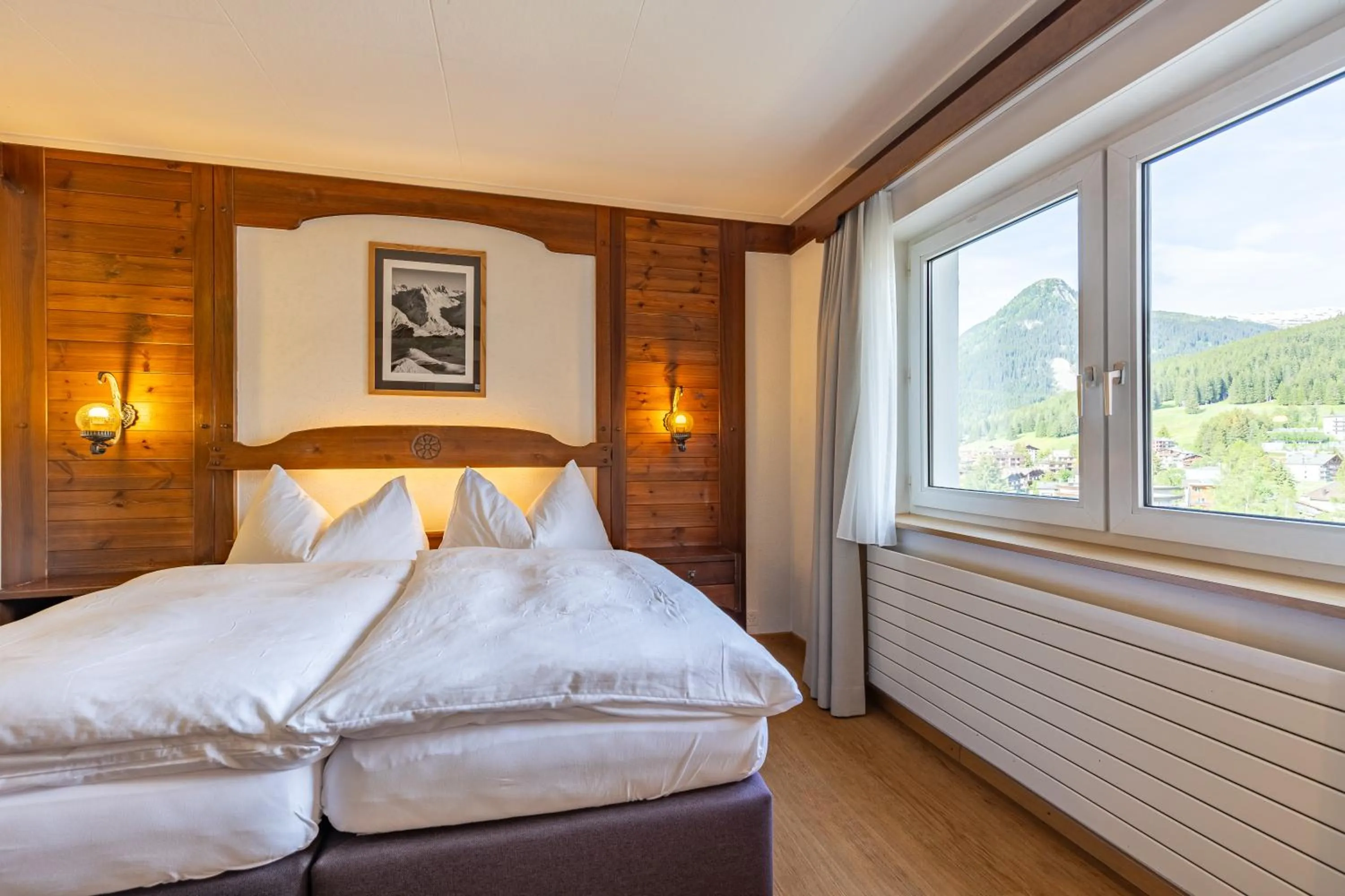 Photo of the whole room, Bed in Hotel Dischma