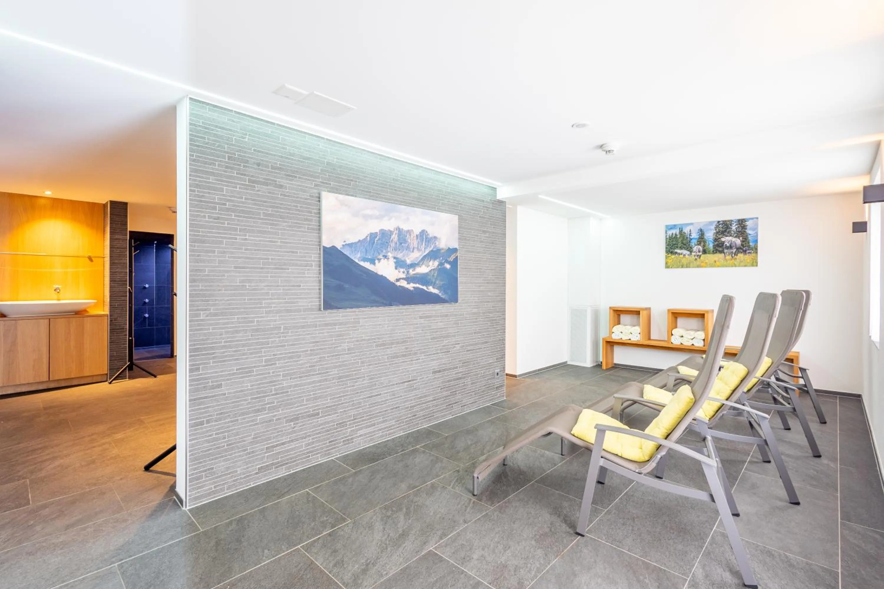 Spa and wellness centre/facilities in Hotel Dischma