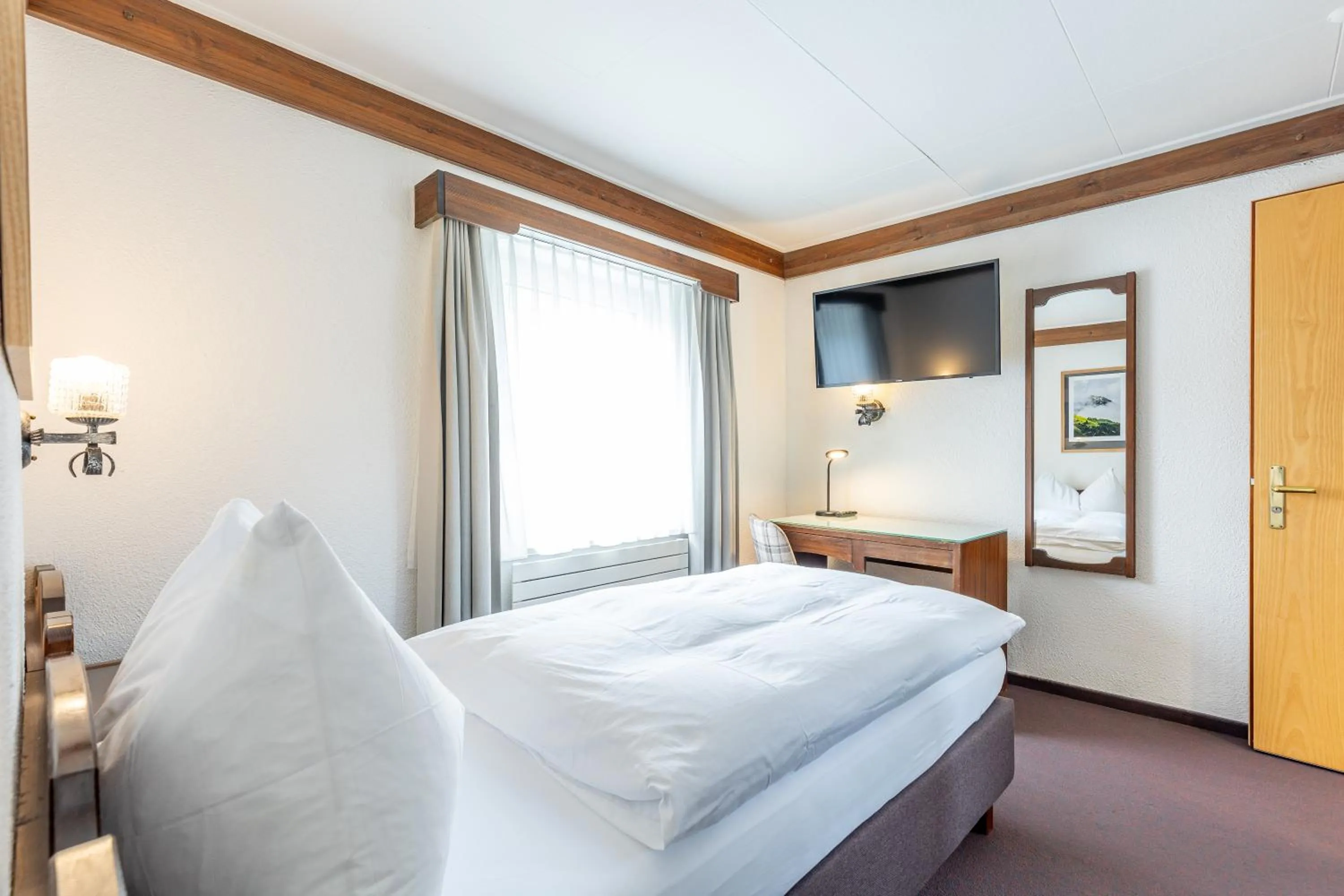 Photo of the whole room, Bed in Hotel Dischma